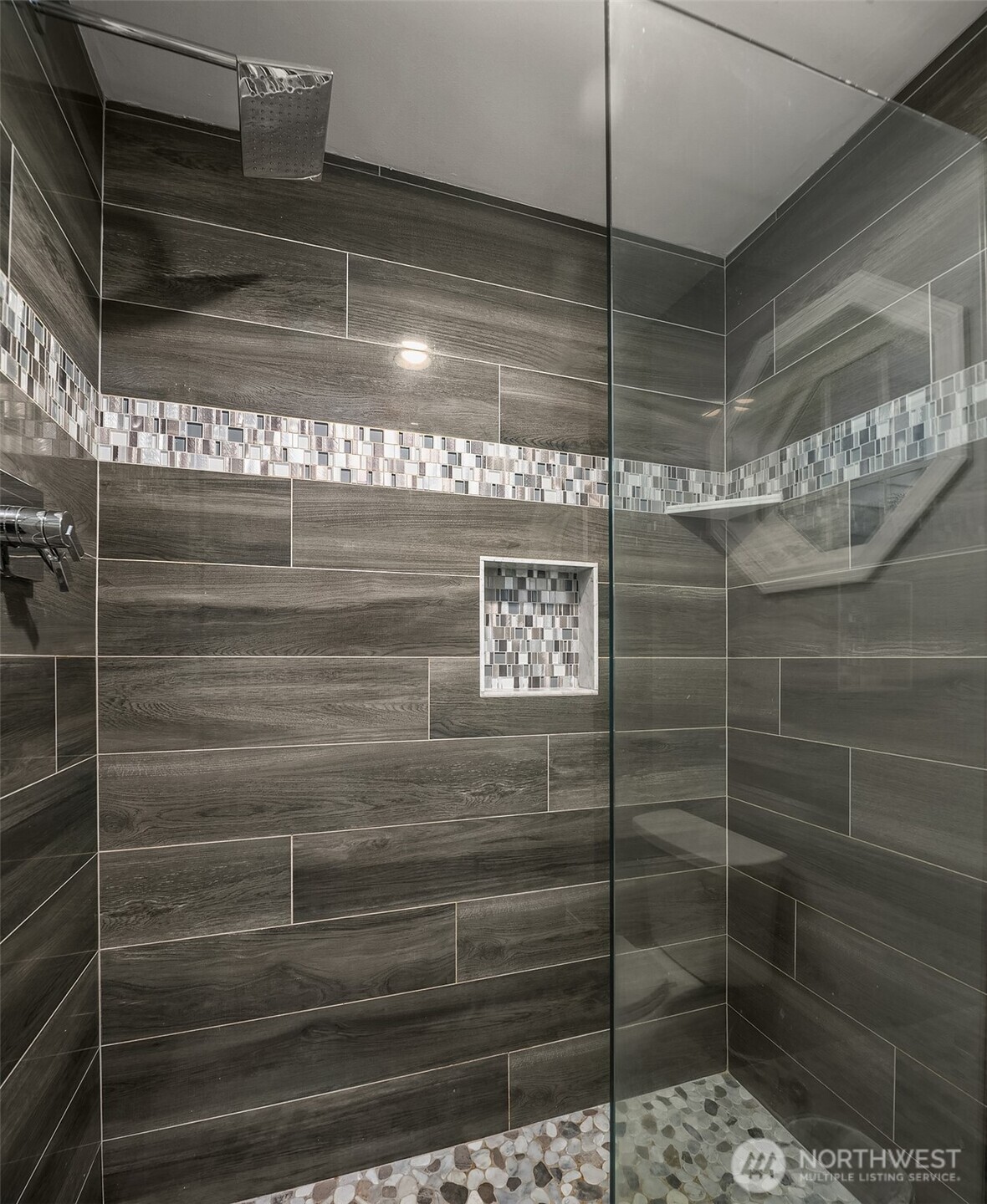property viewer photo 15