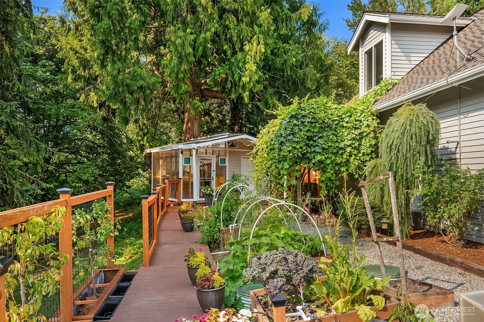 property viewer photo 22