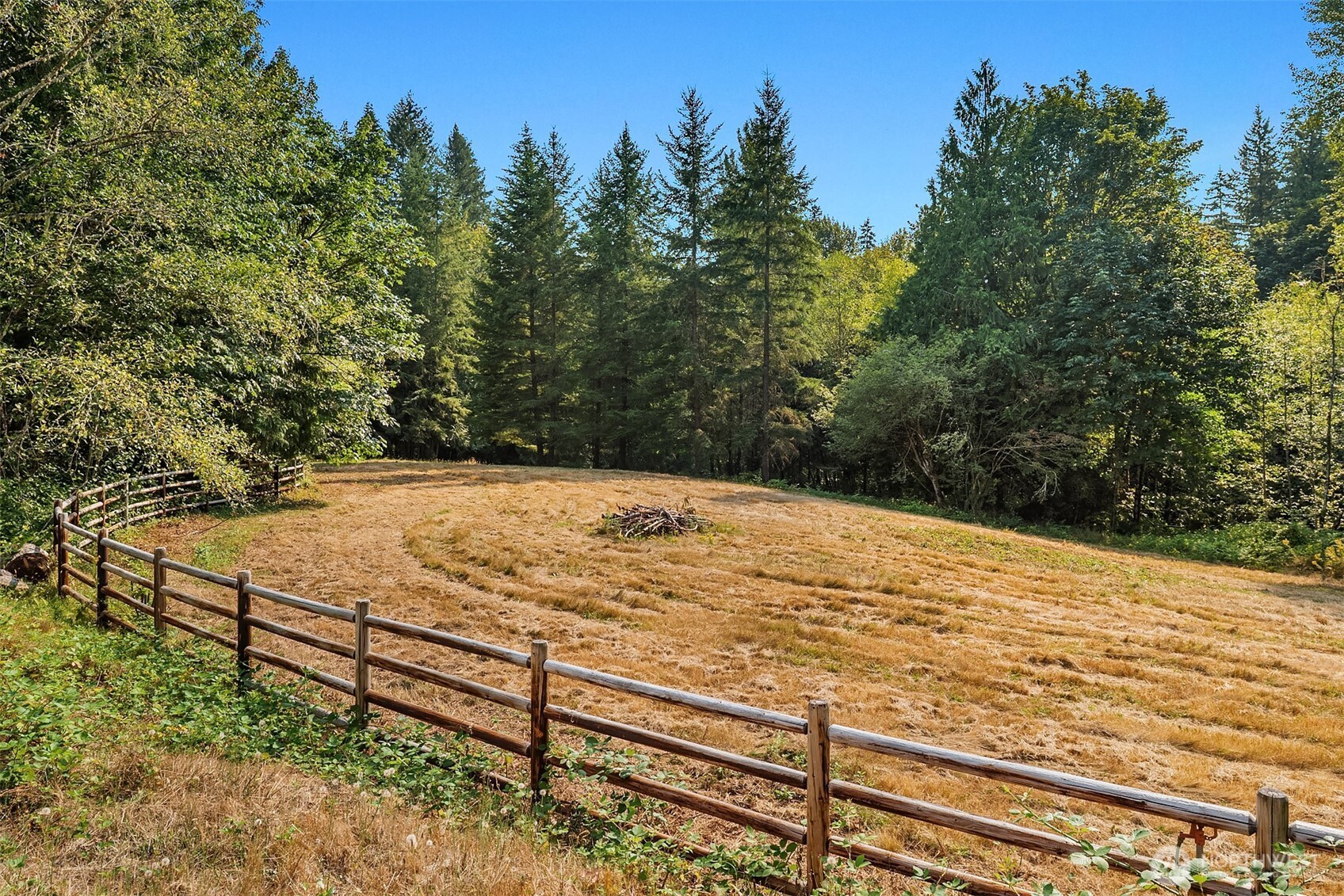 property viewer photo 32