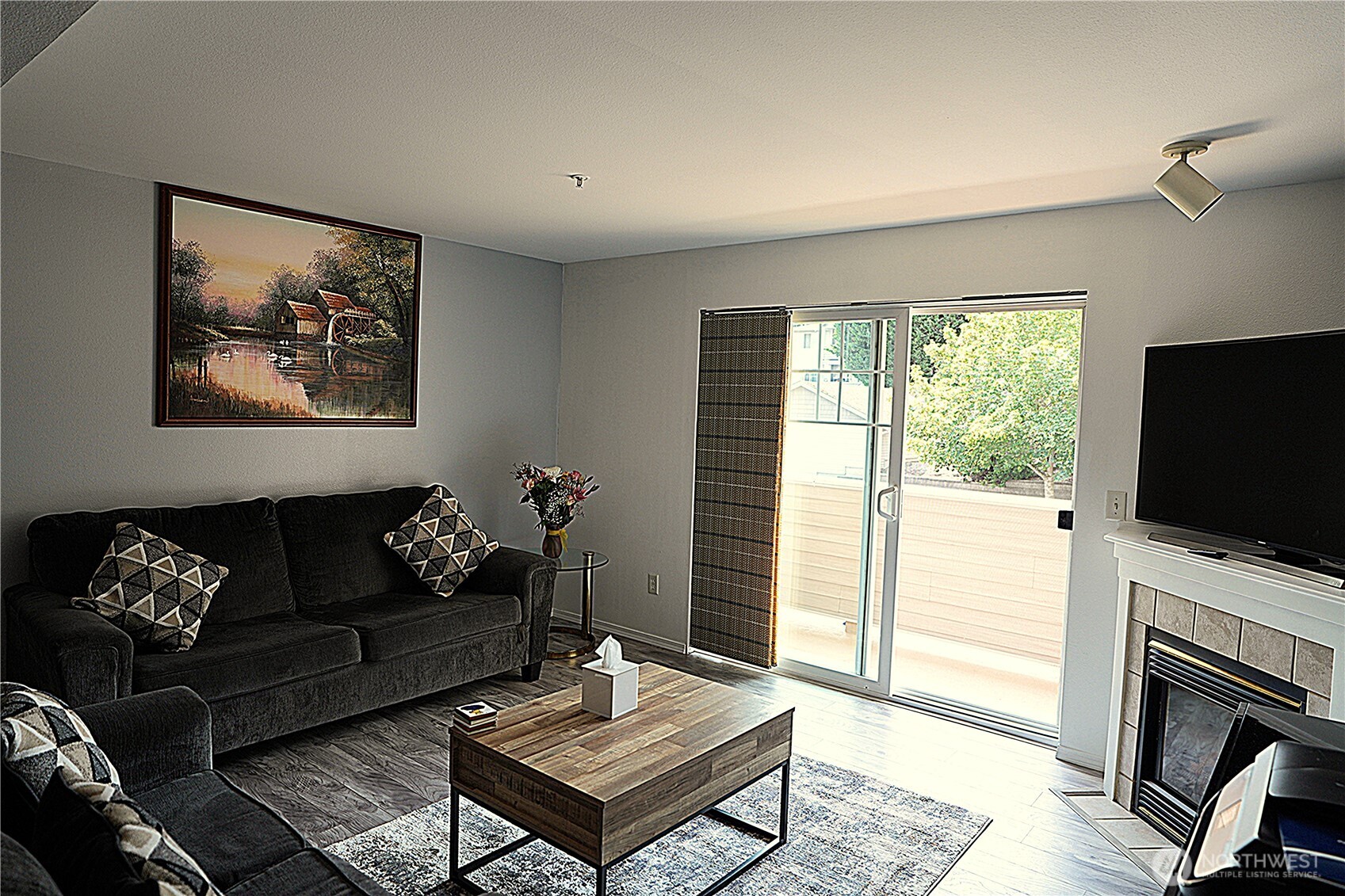 property viewer photo 10