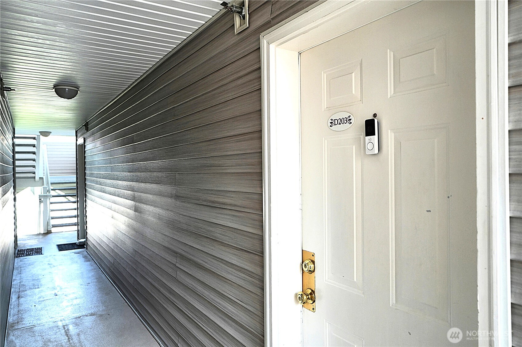 property viewer photo 2