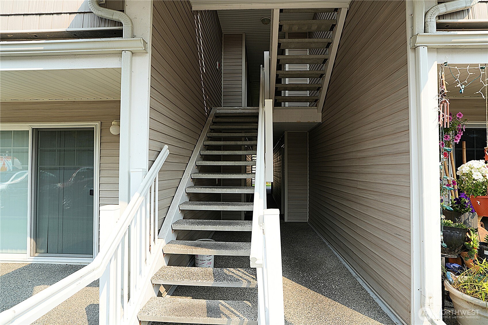 property viewer photo 22