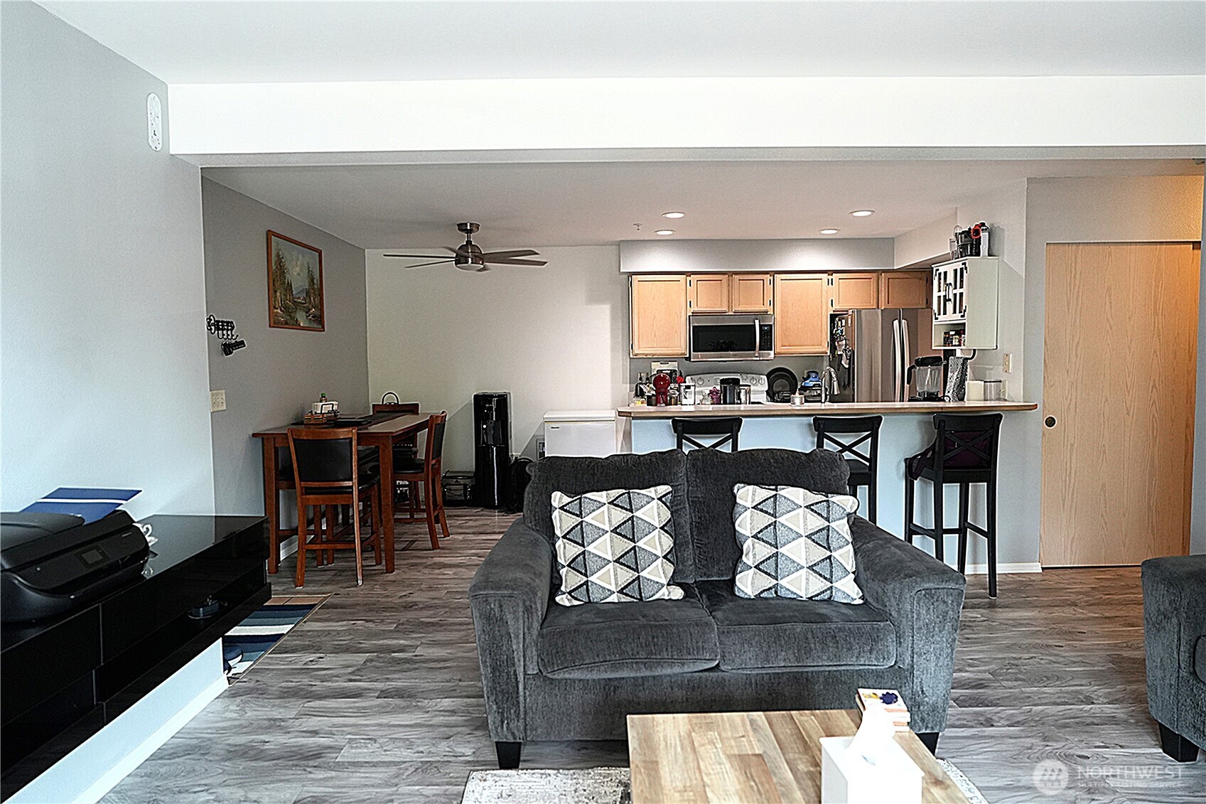 property viewer photo 9