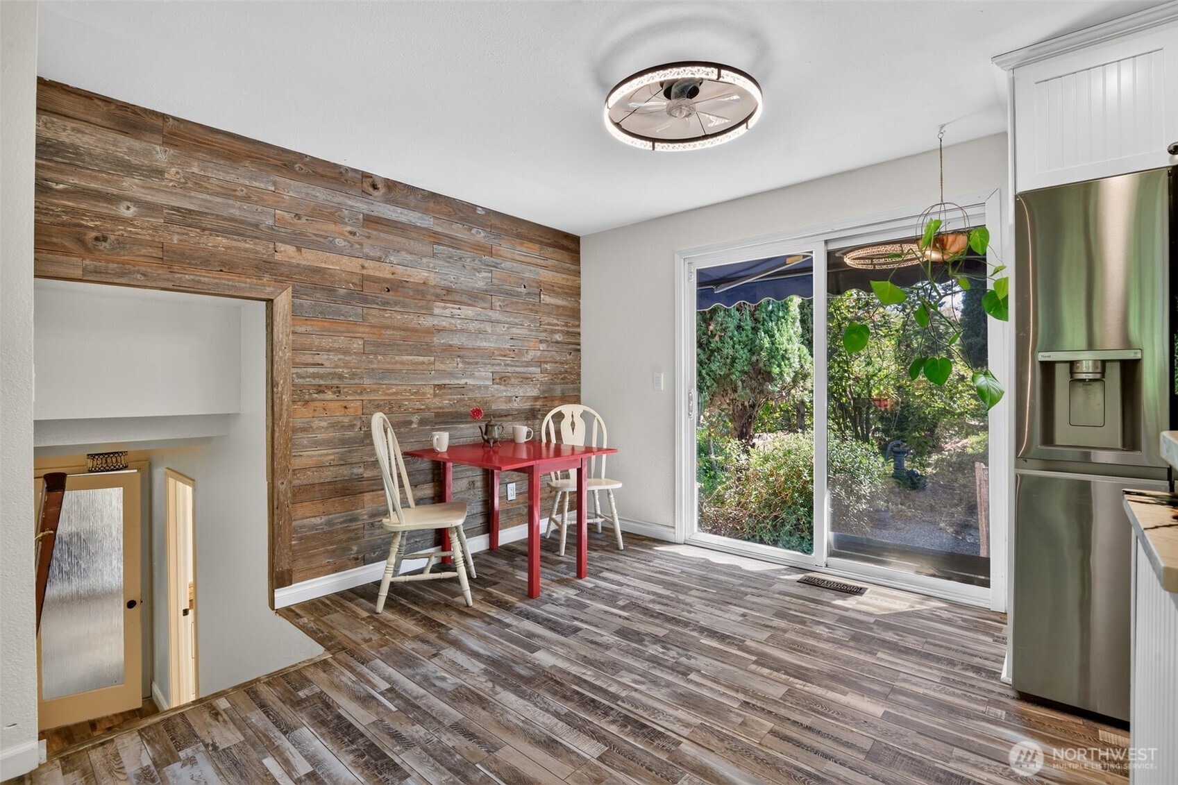 property viewer photo 11