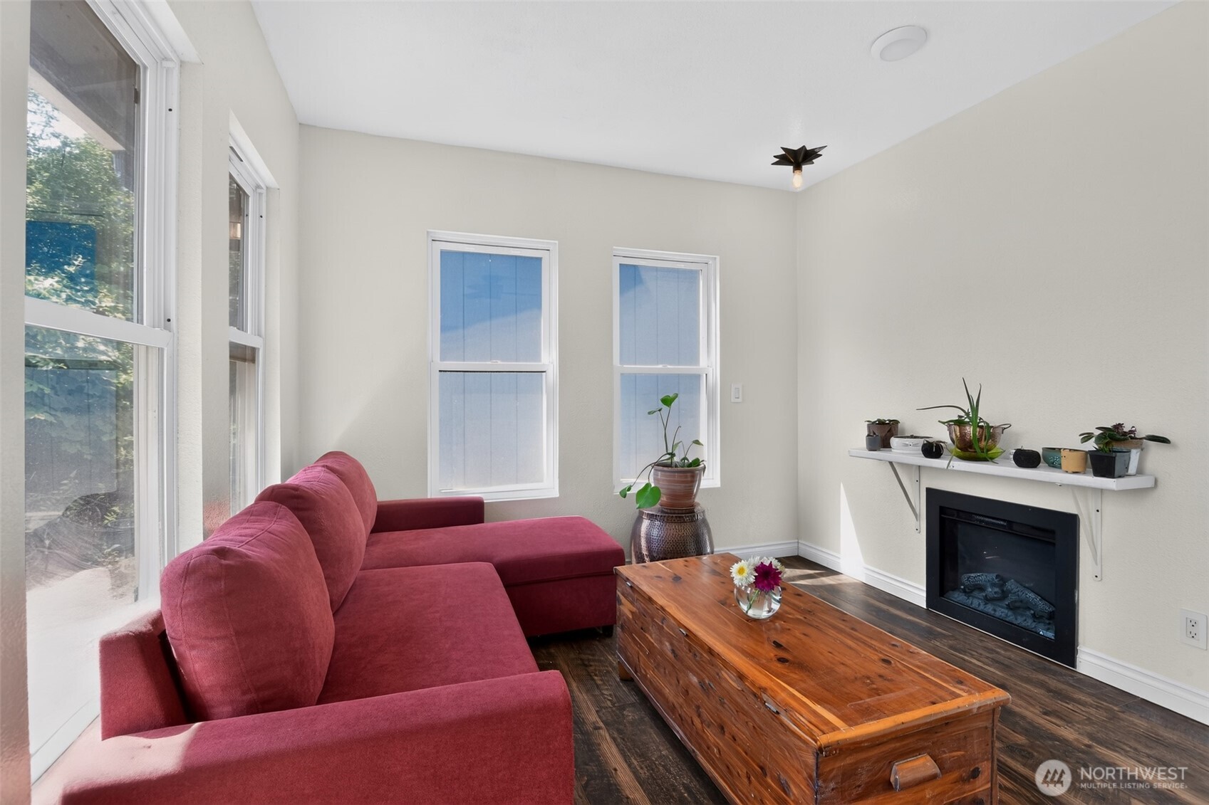 property viewer photo 13