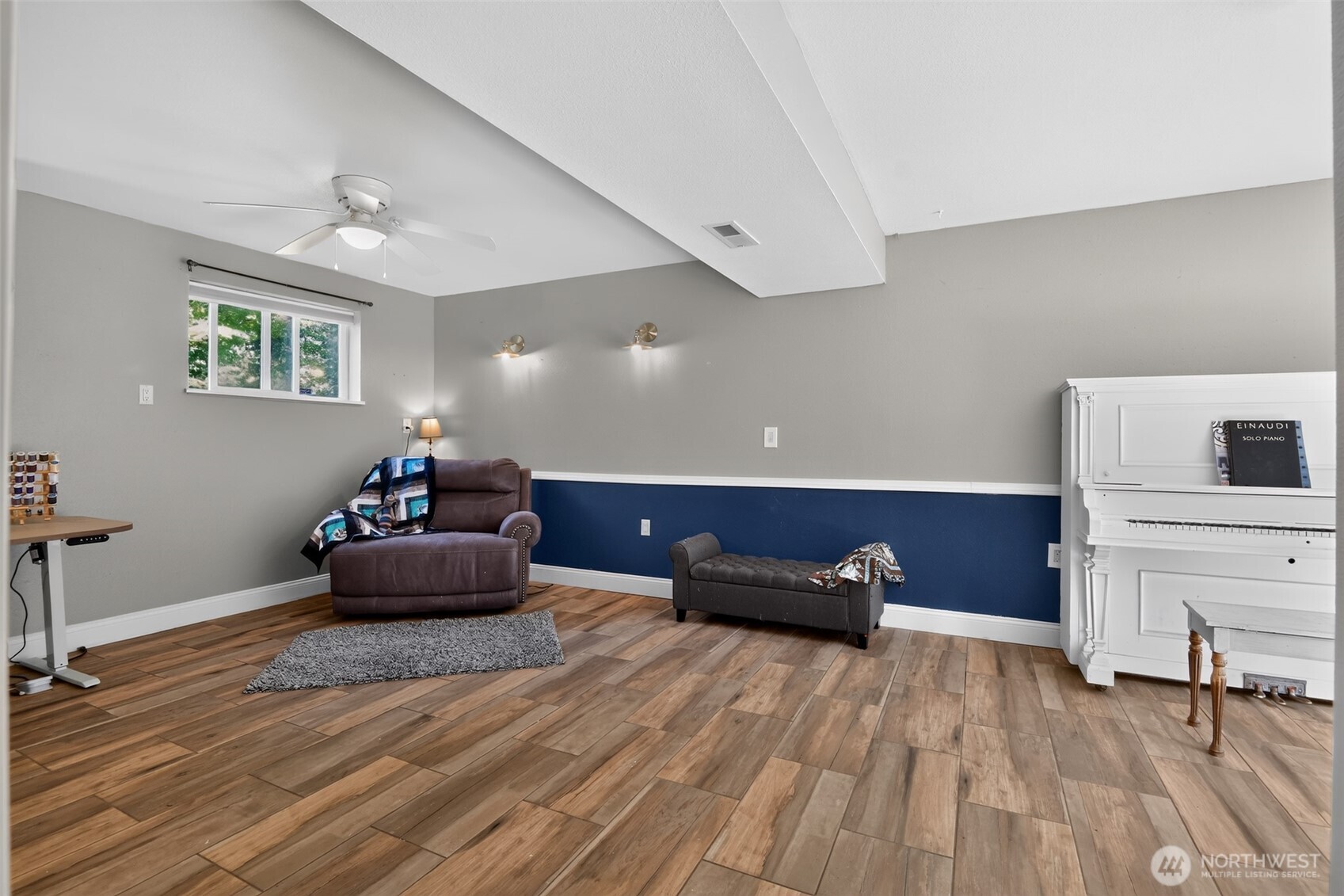 property viewer photo 20