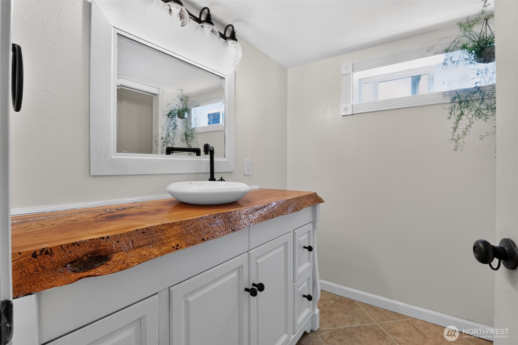property viewer photo 22
