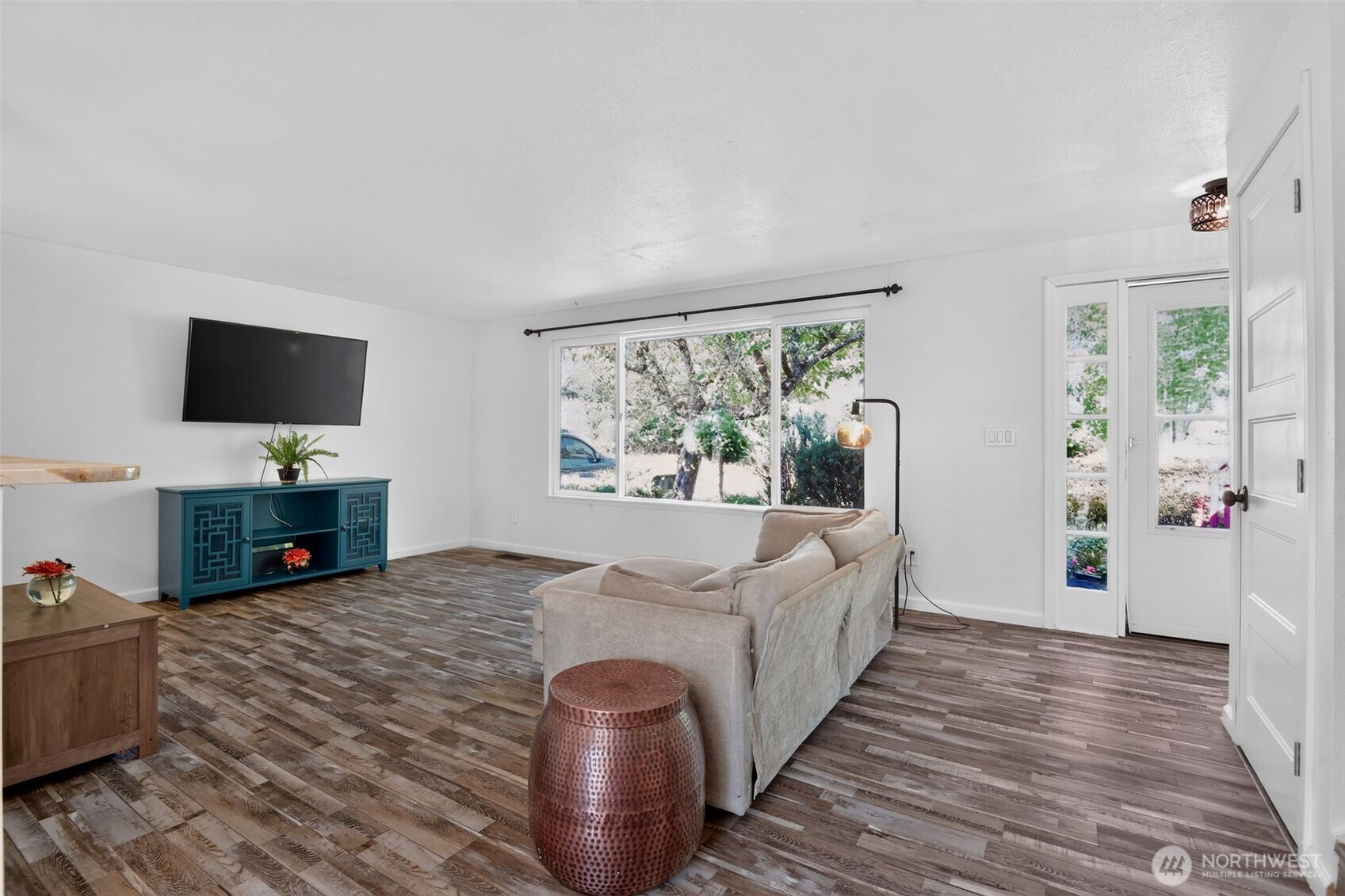 property viewer photo 4