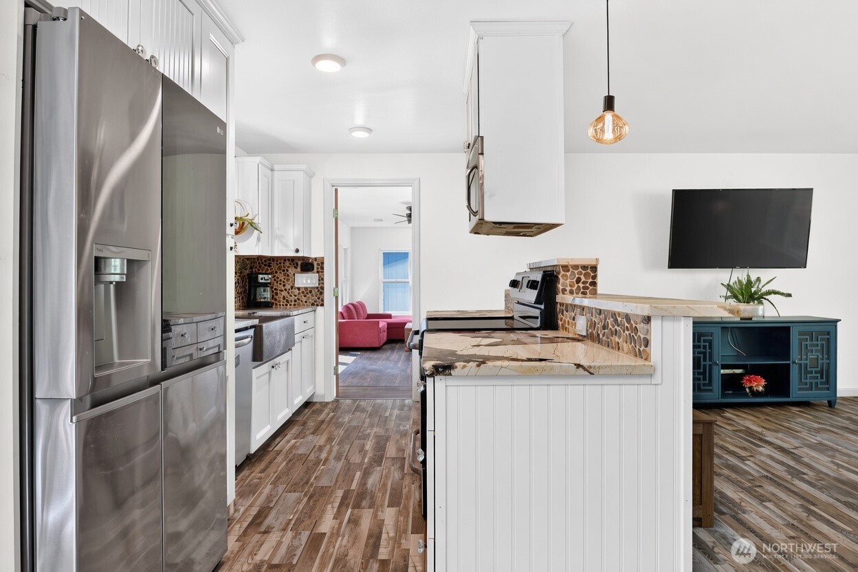 property viewer photo 8