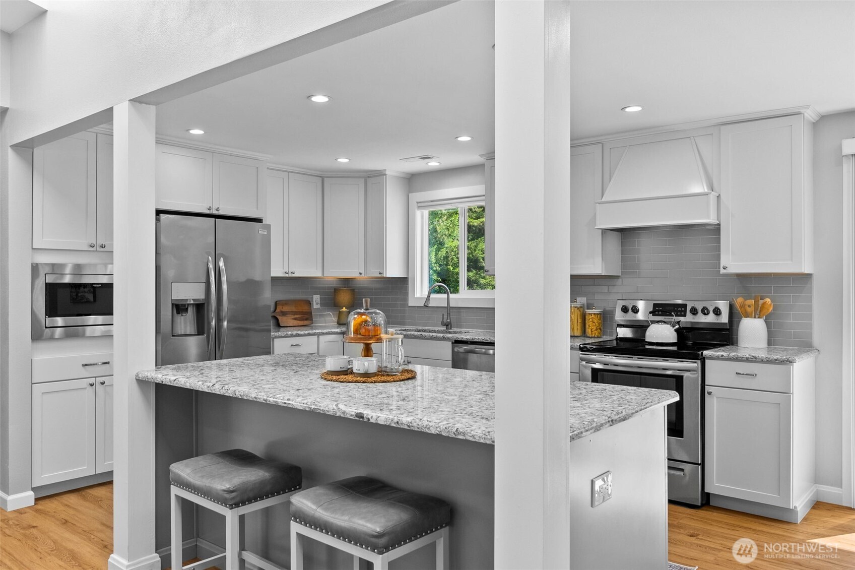 property viewer photo 10