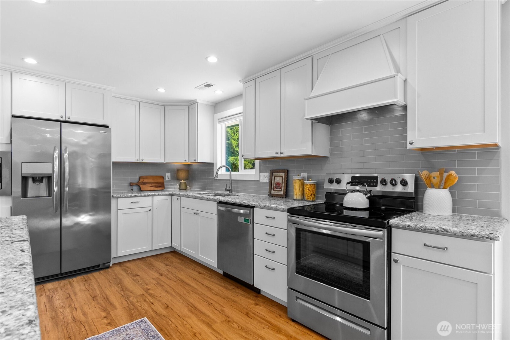 property viewer photo 11