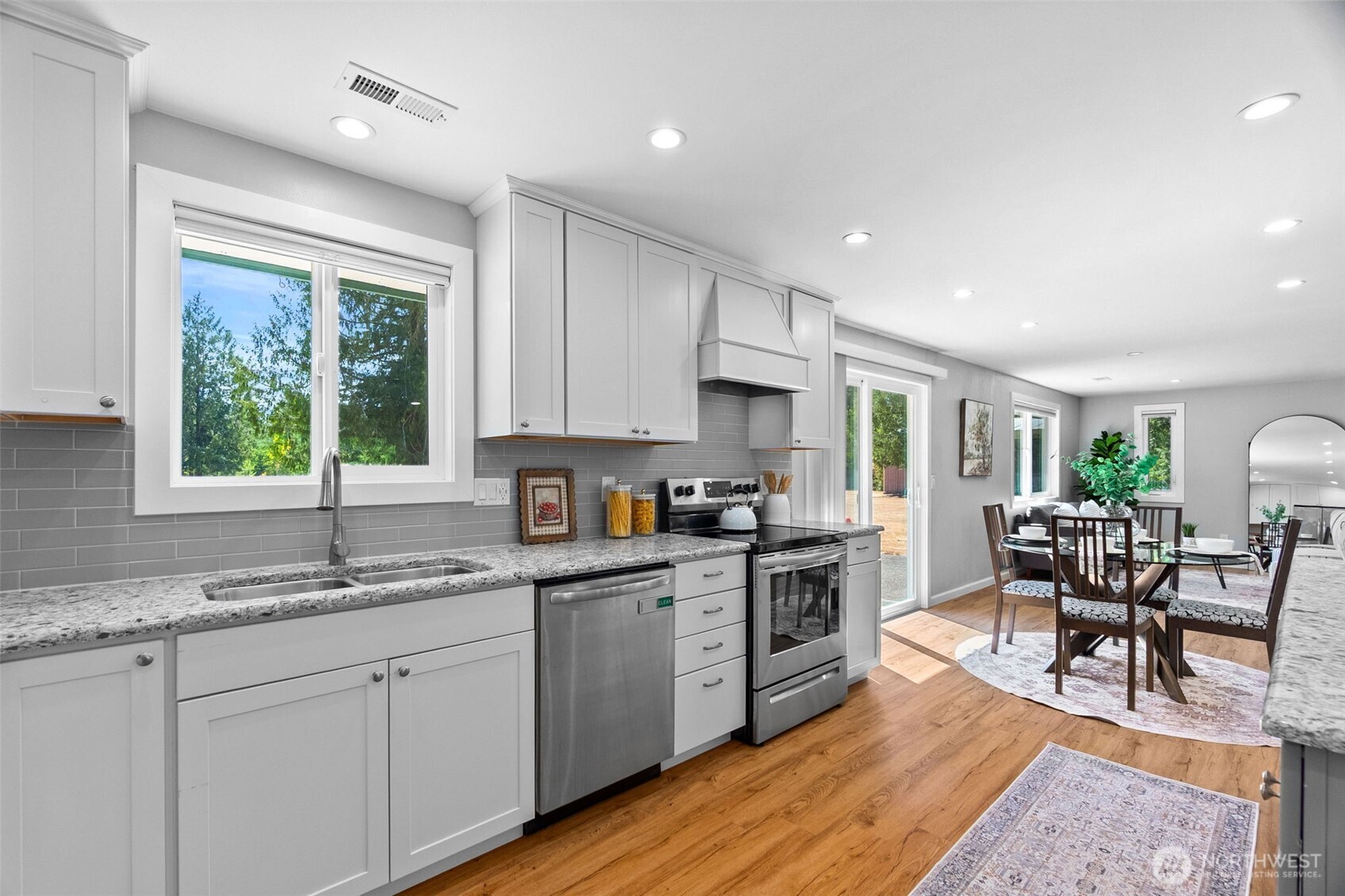 property viewer photo 14