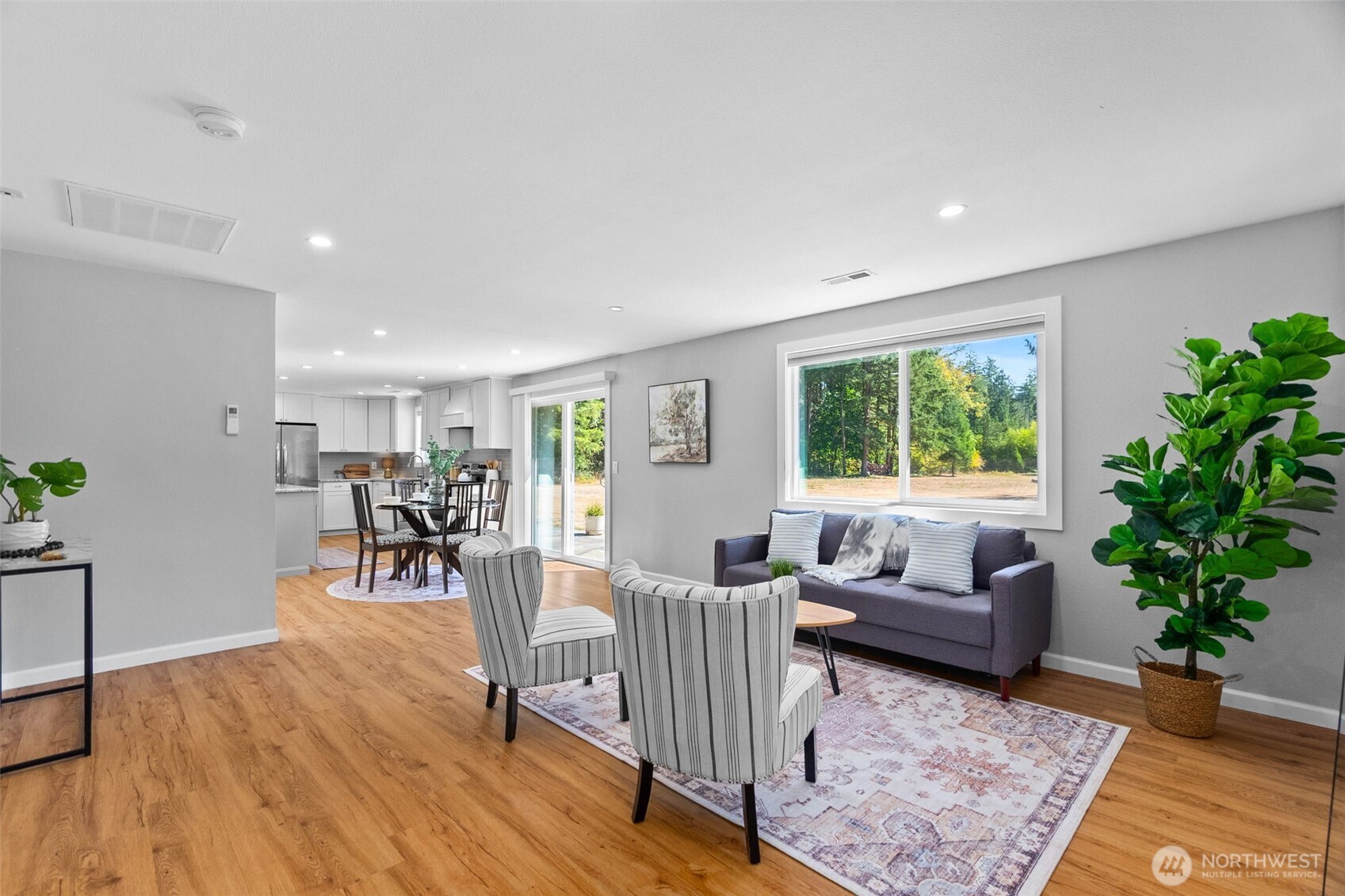 property viewer photo 20