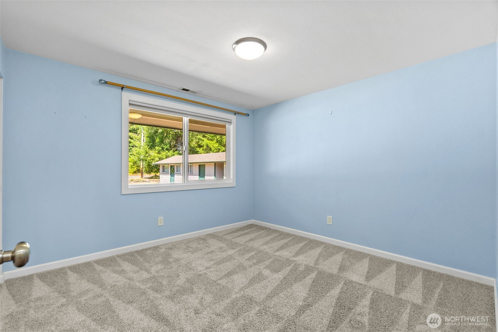 property viewer photo 29