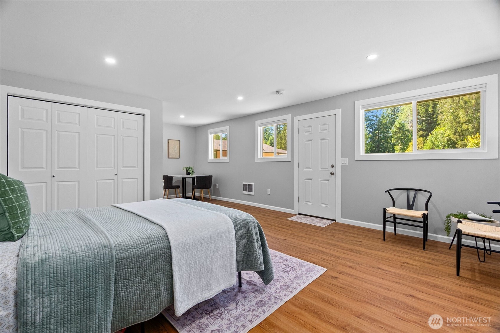 property viewer photo 31