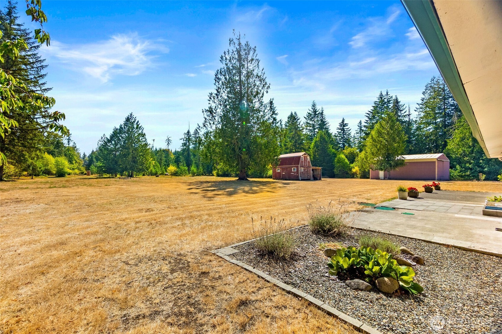 property viewer photo 4