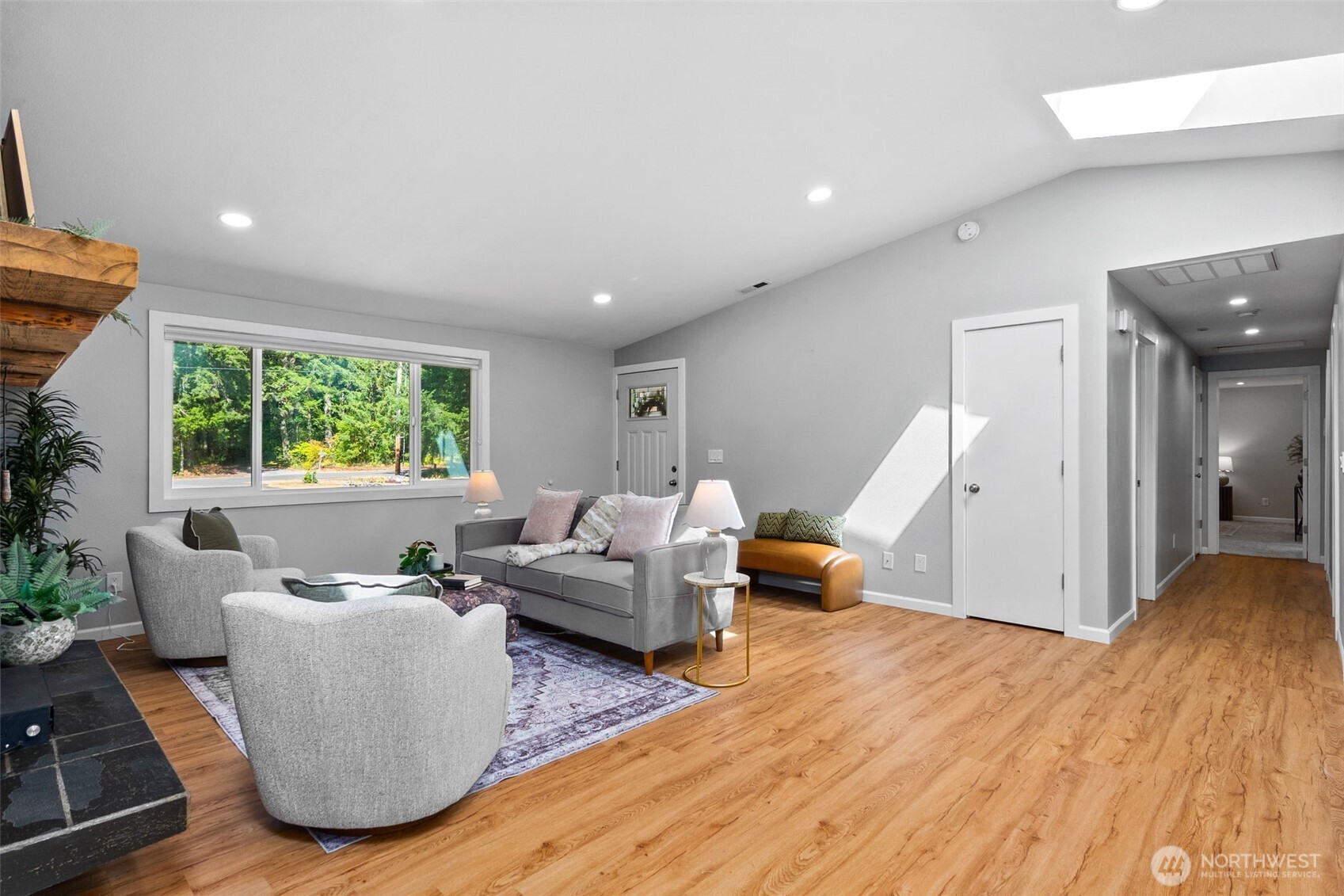 property viewer photo 8