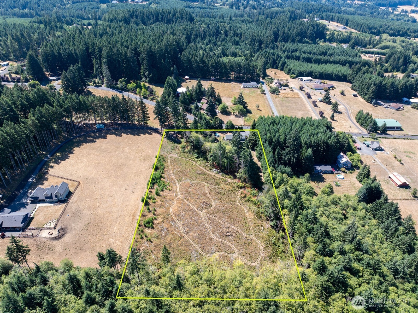 main property photo 35