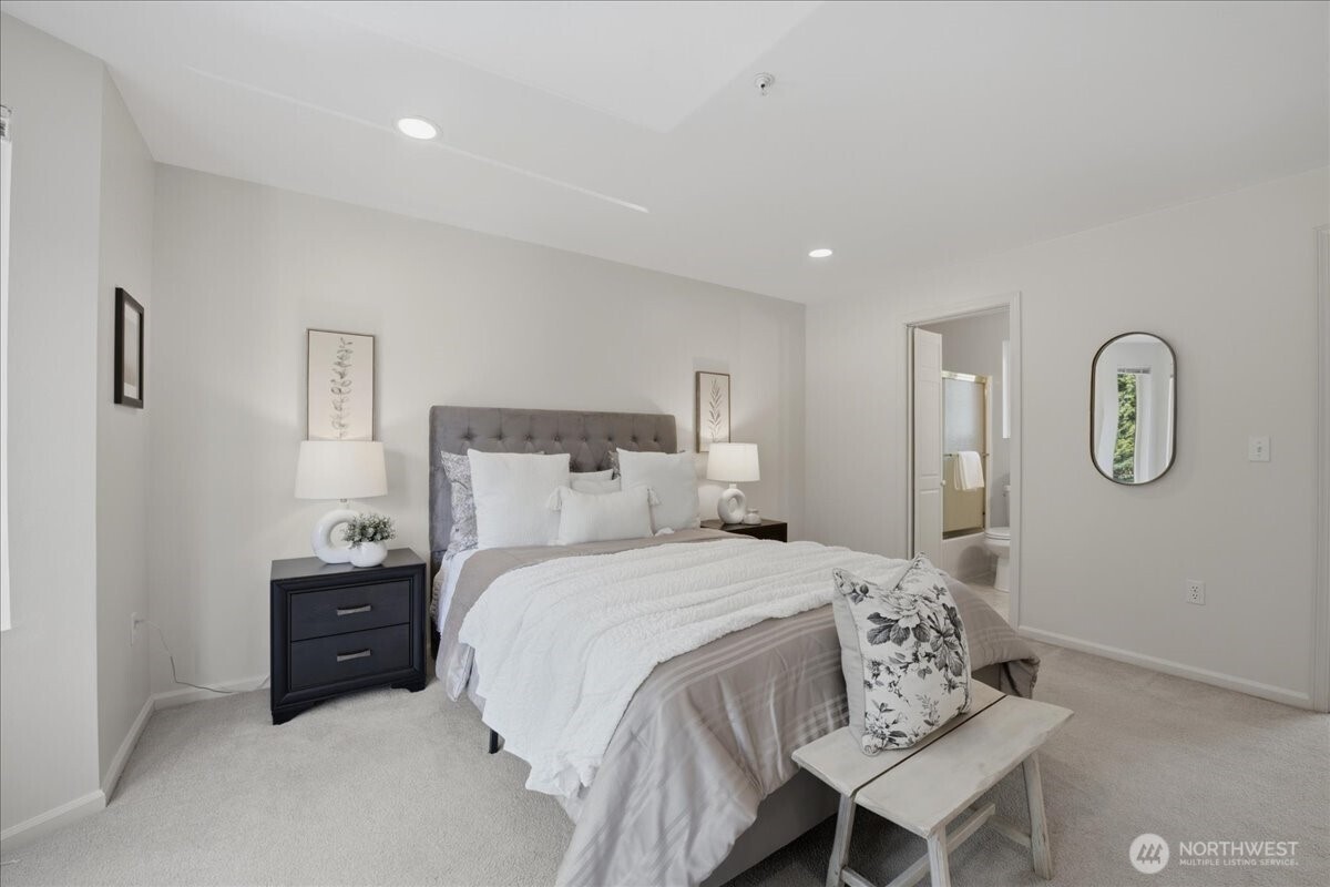 property viewer photo 12