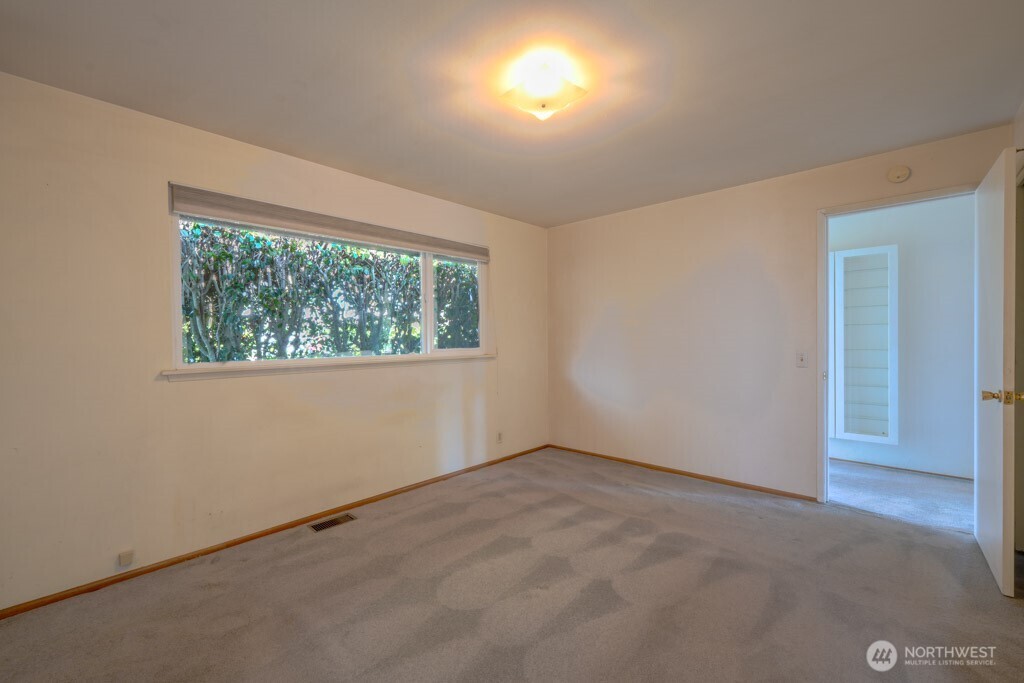 property viewer photo 13
