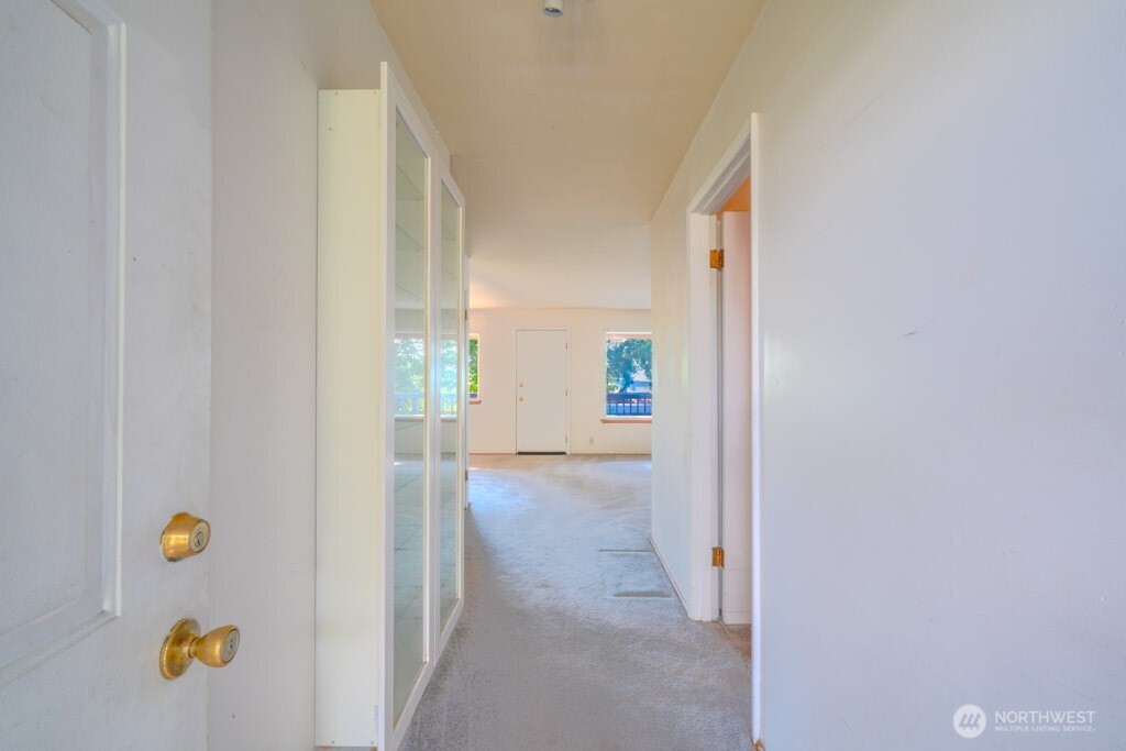 property viewer photo 3