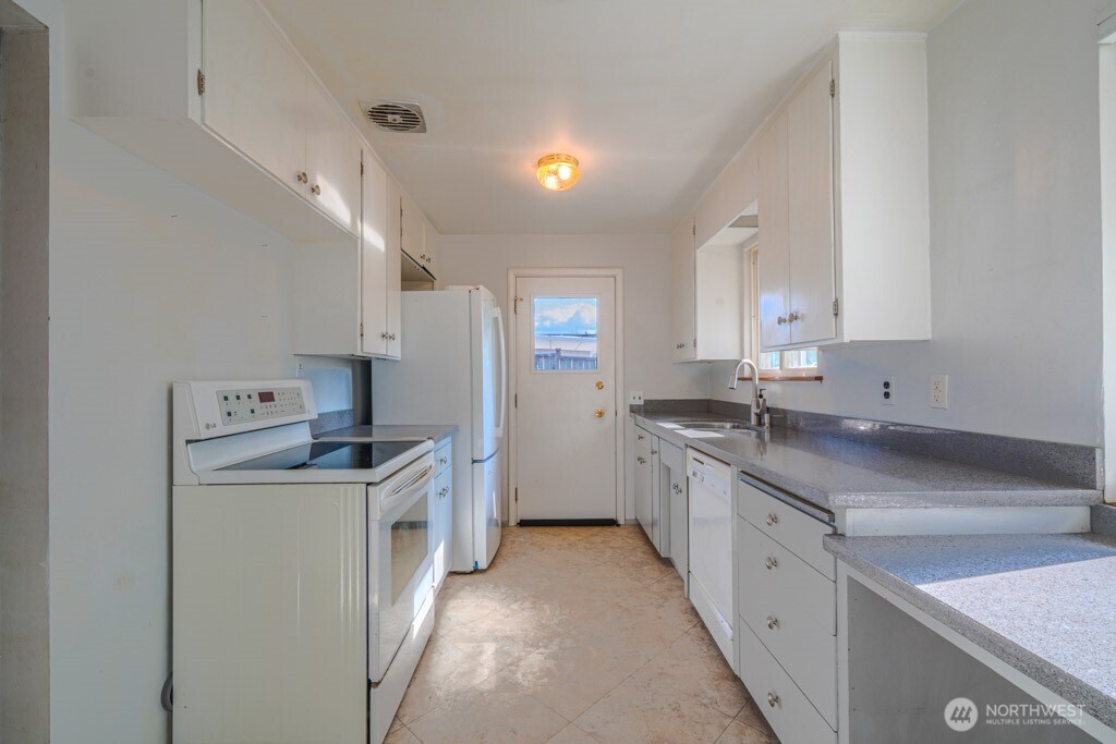 property viewer photo 9