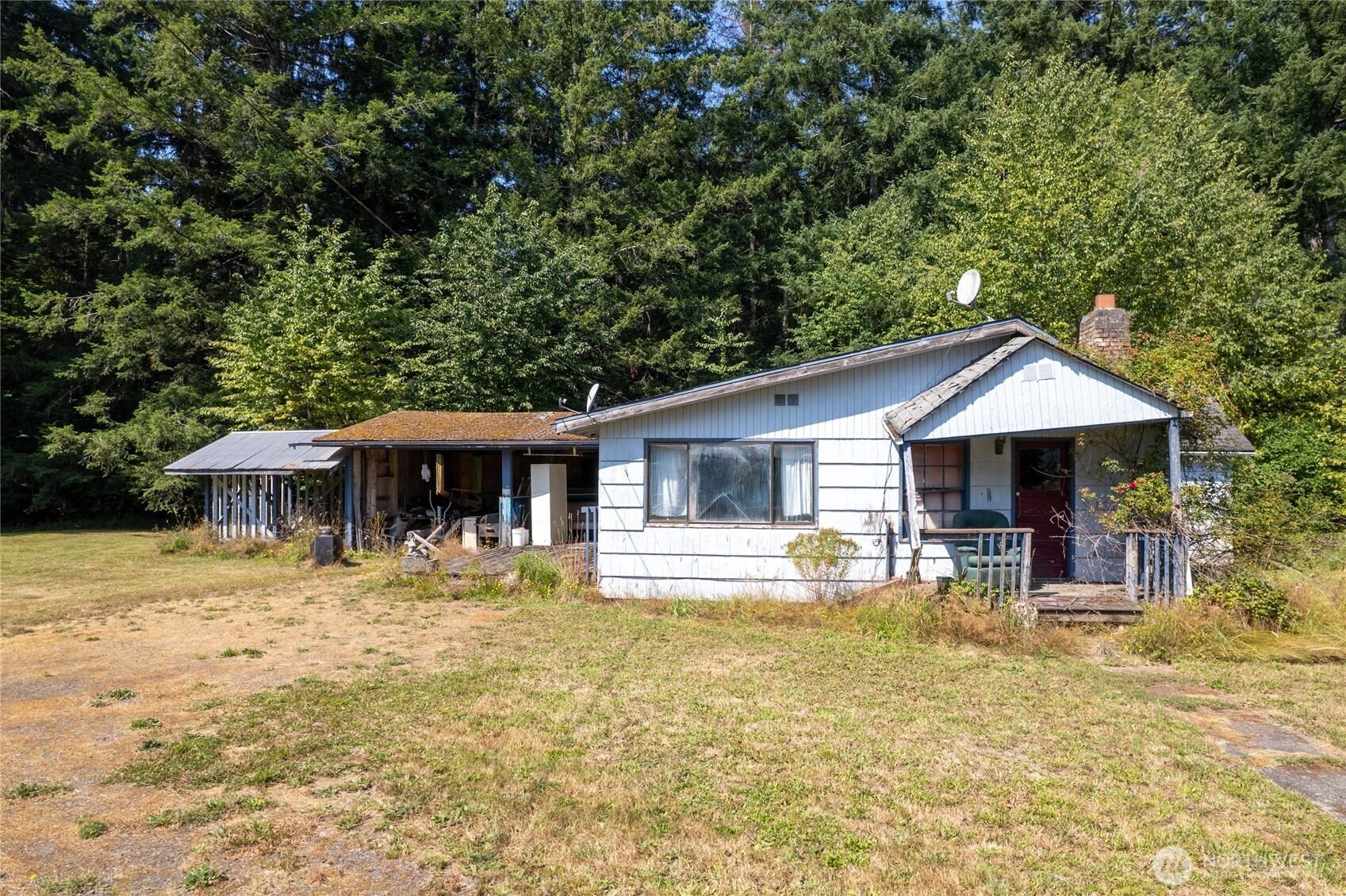 main property photo 37