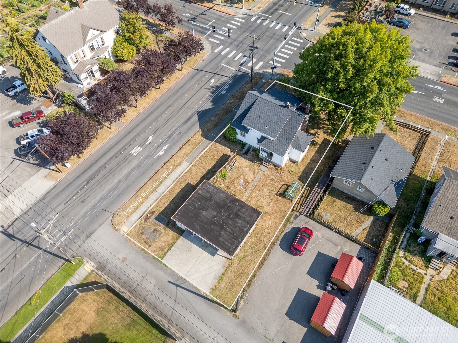 main property photo 37