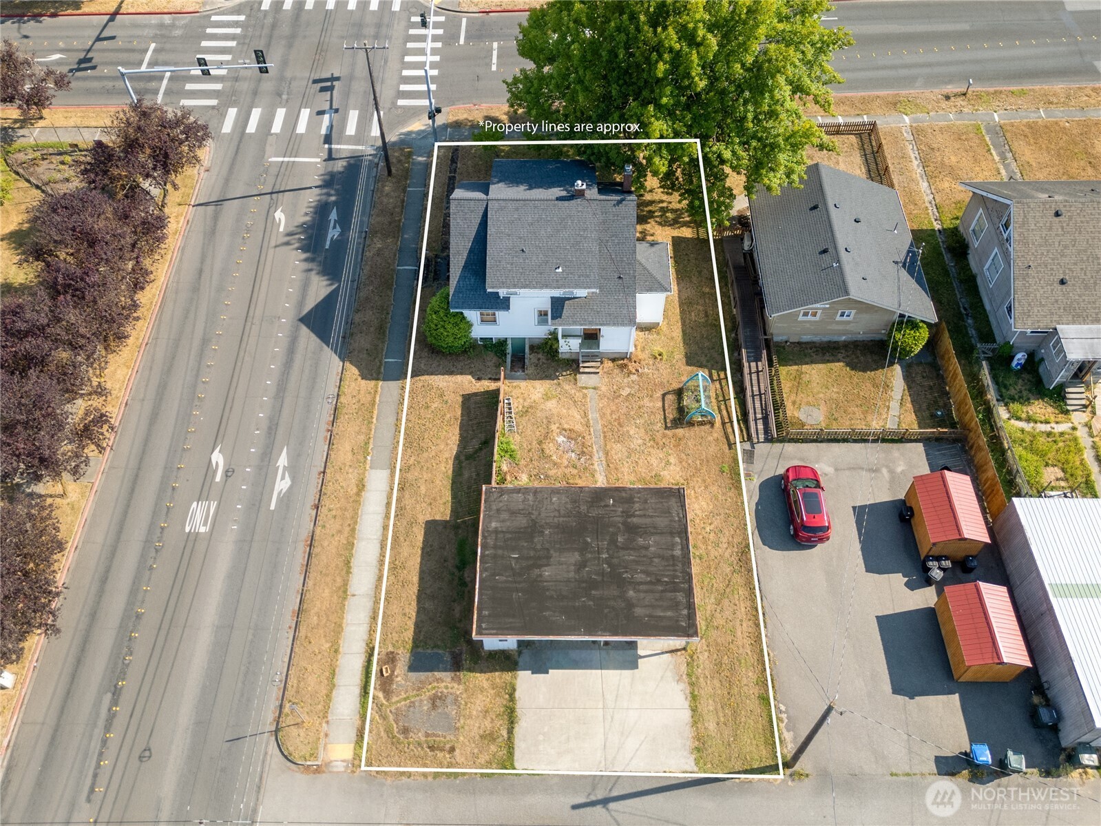 main property photo 39