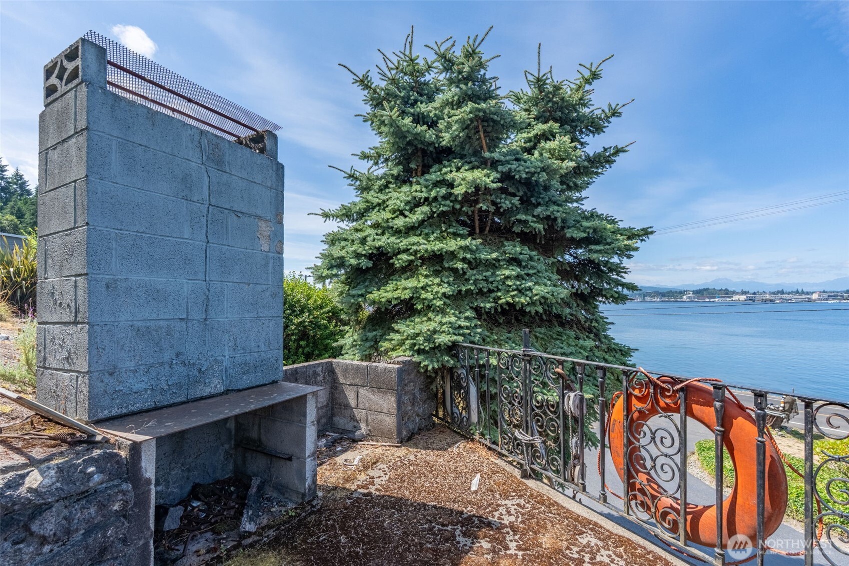 main property photo 35