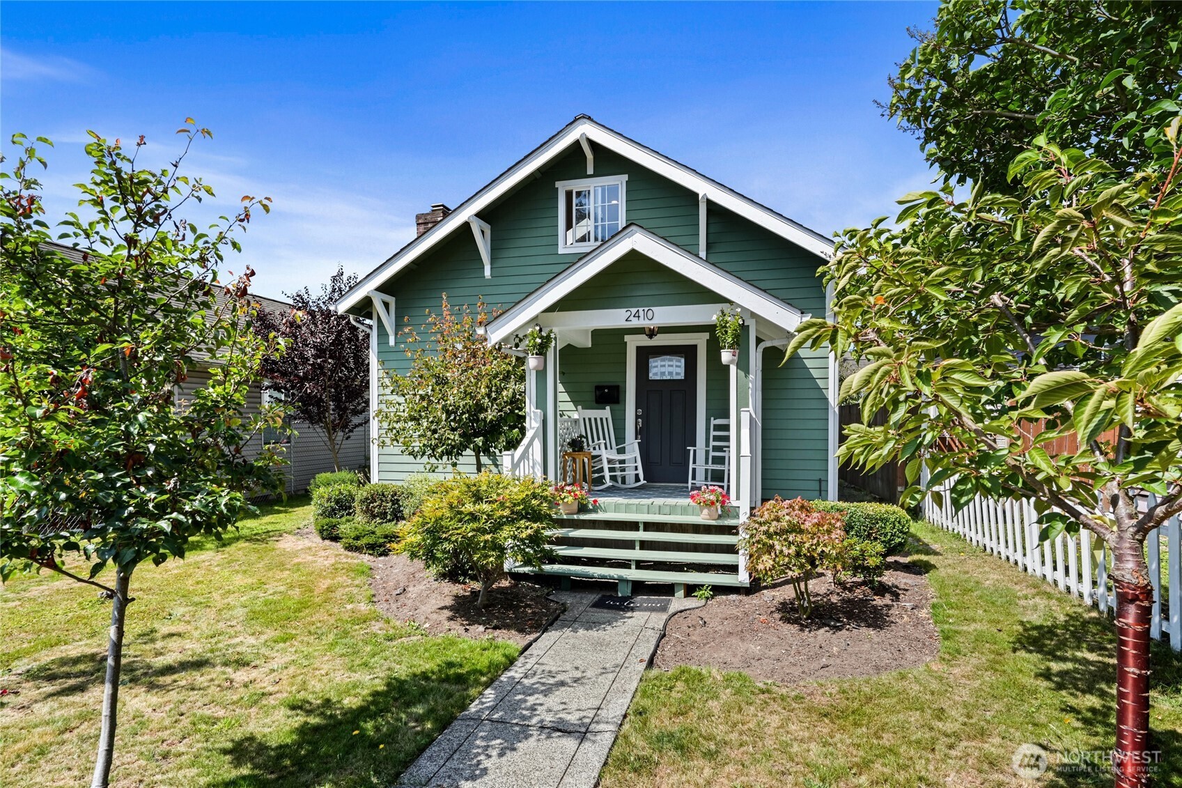 property viewer photo 1