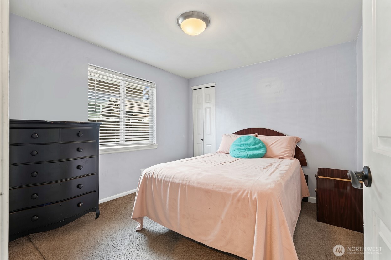 property viewer photo 16