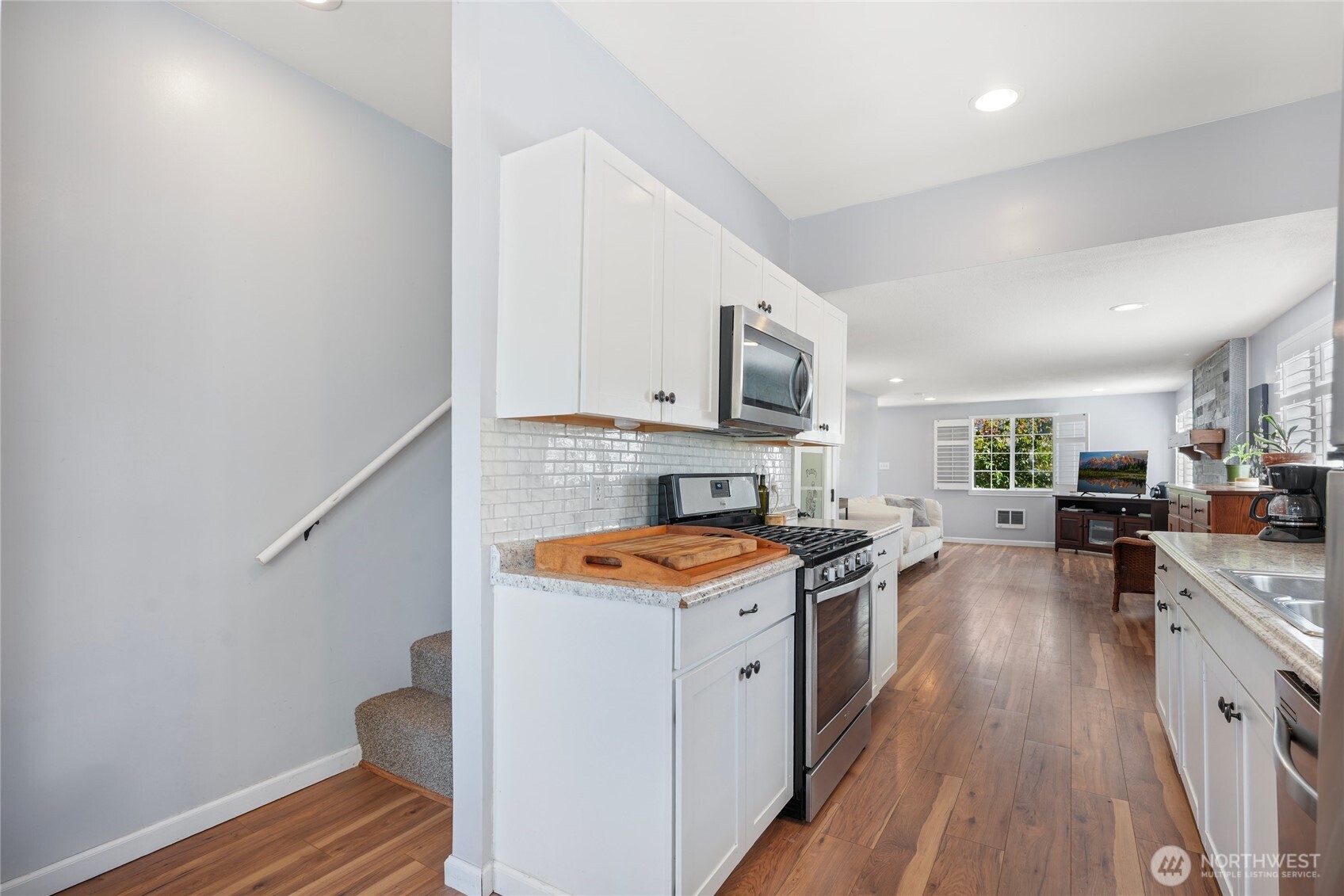 property viewer photo 21