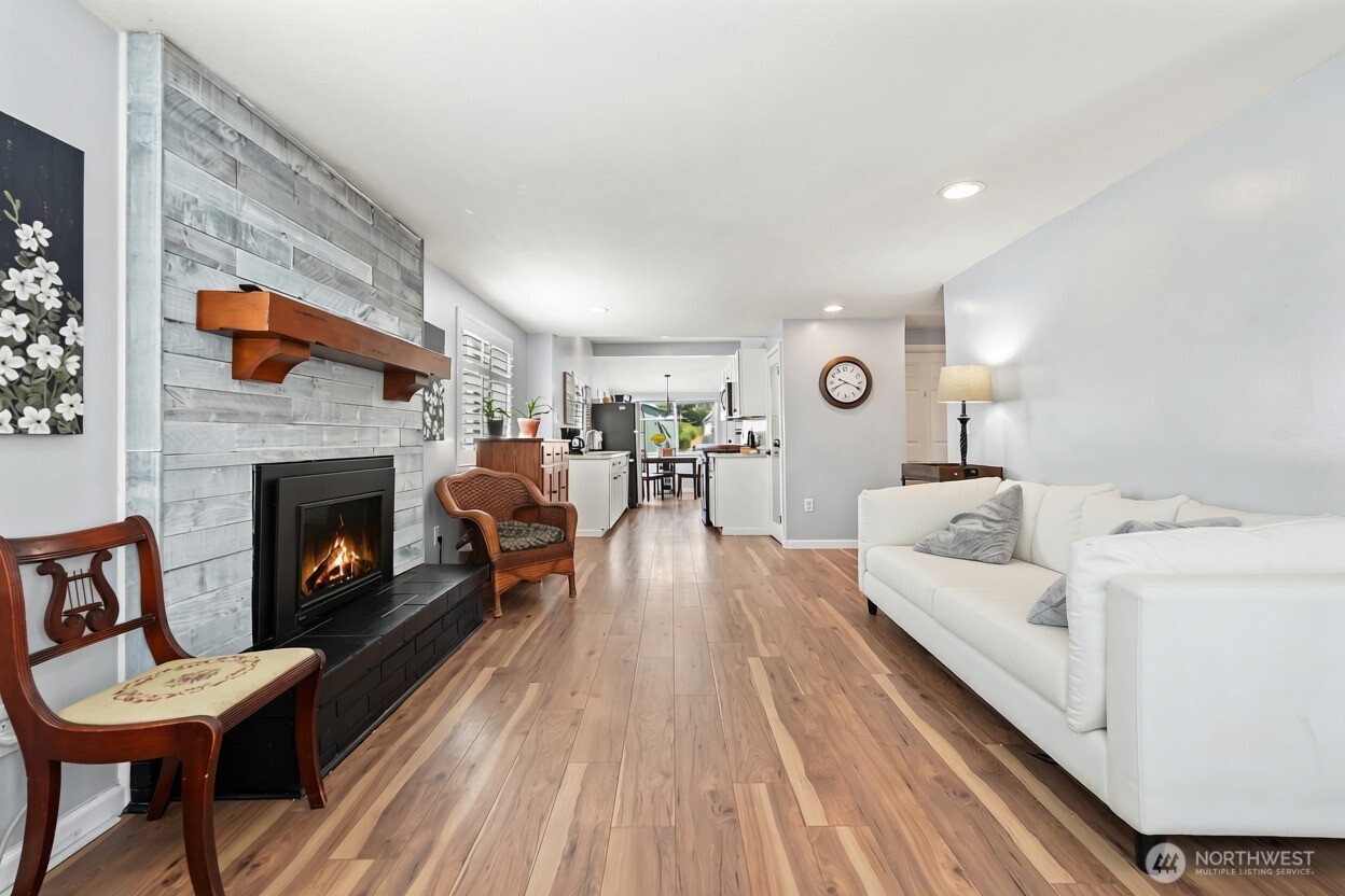 property viewer photo 7