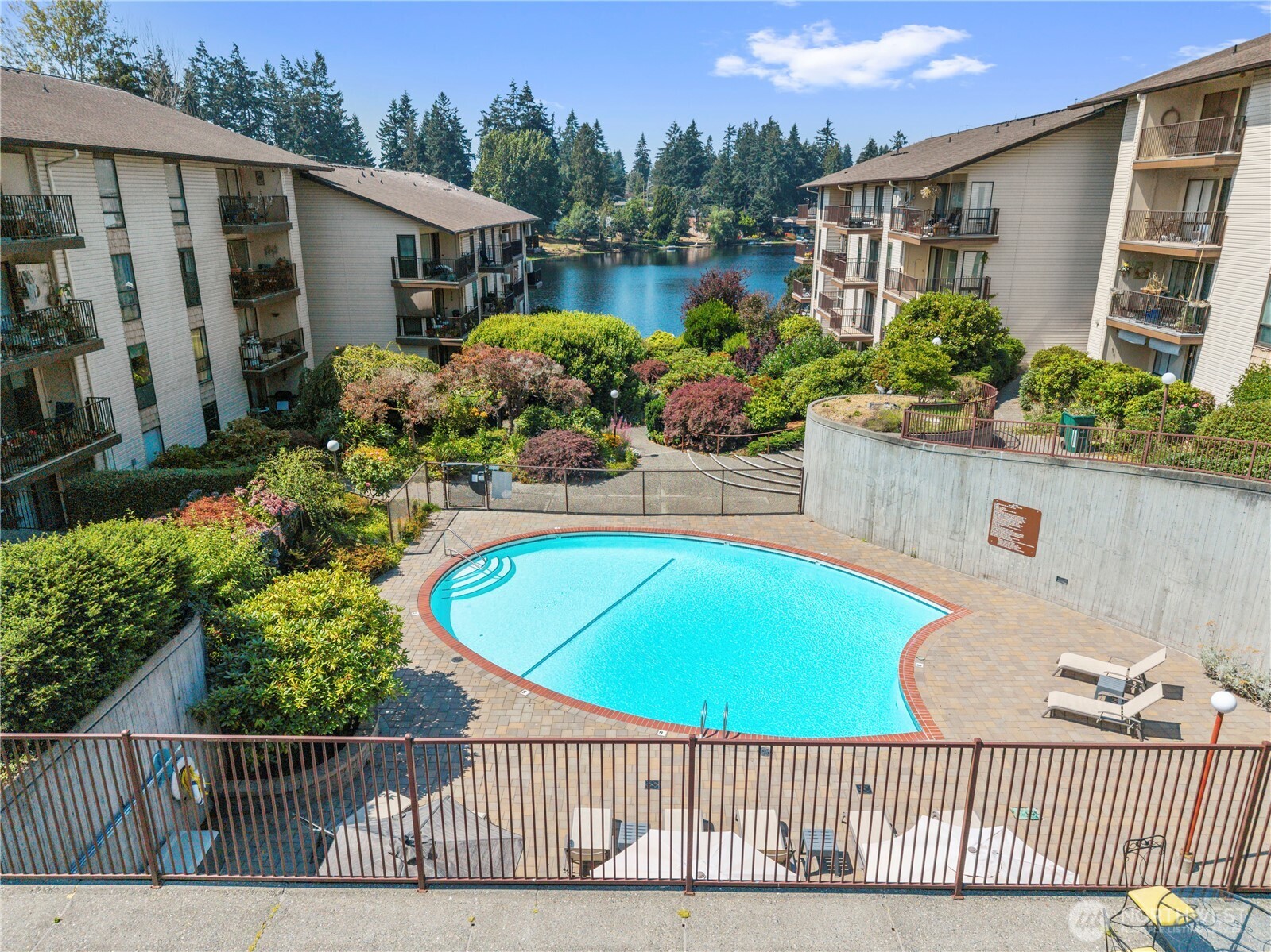 property viewer photo 1