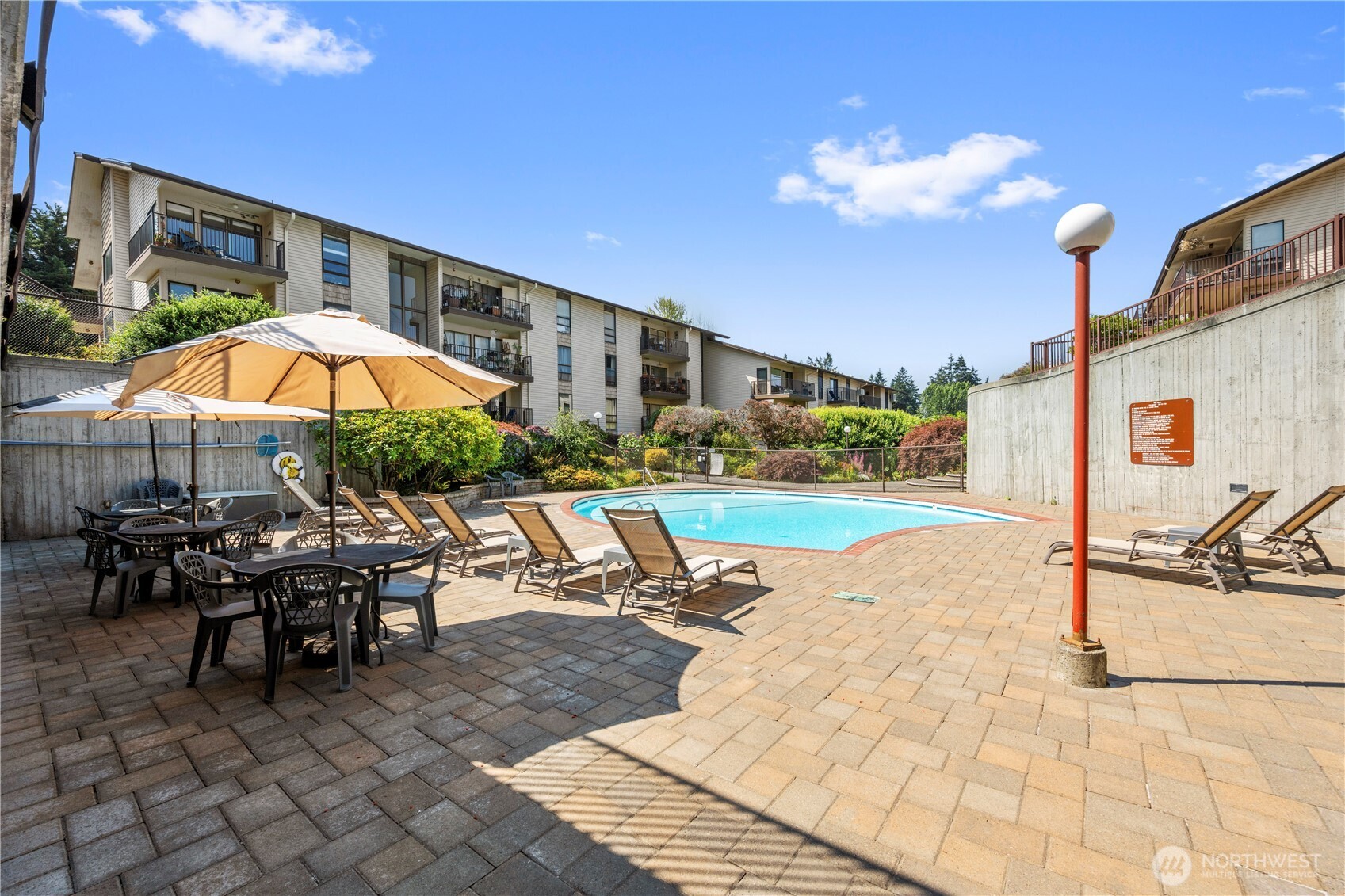 property viewer photo 20