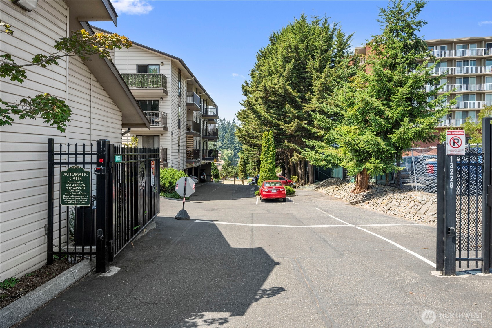 property viewer photo 31