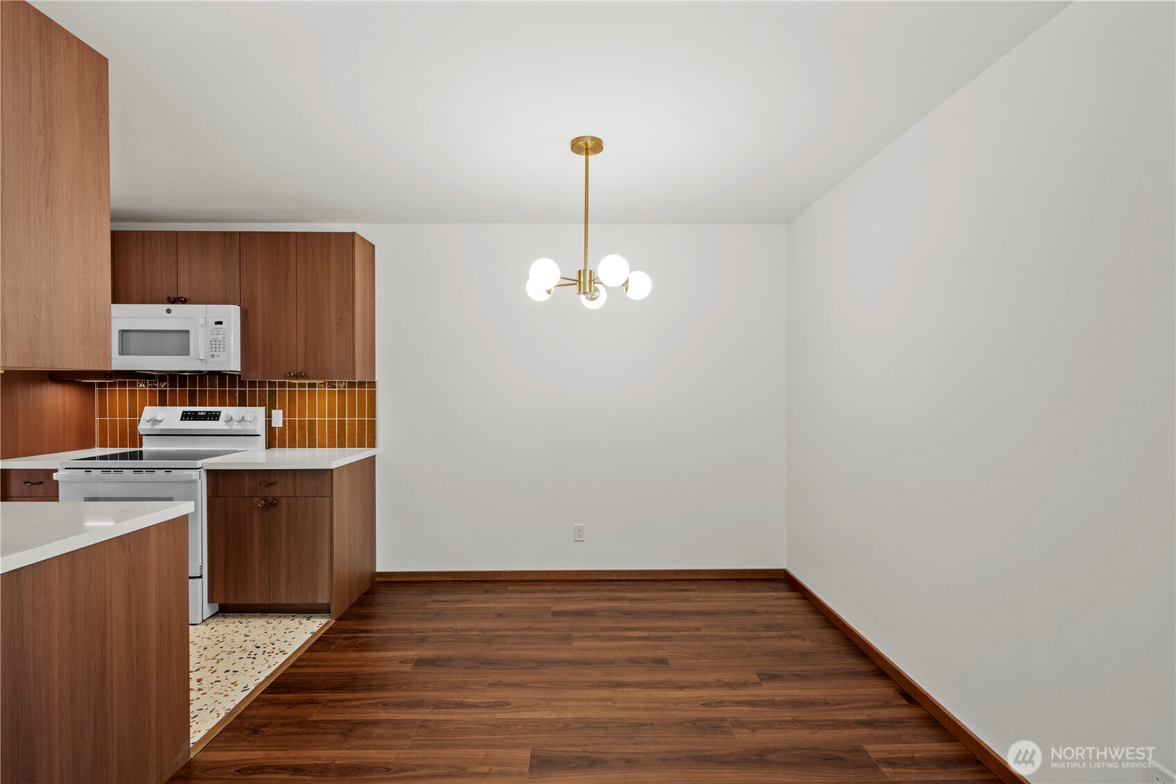 property viewer photo 8