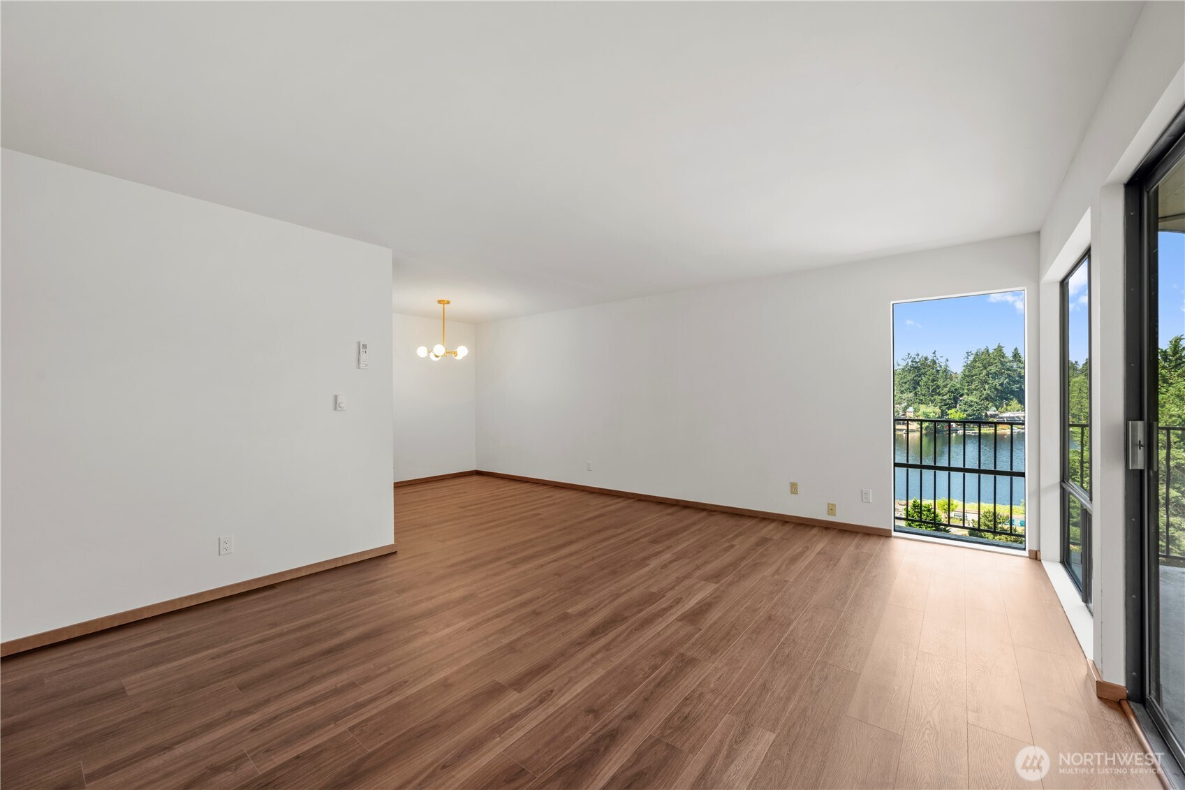 property viewer photo 9