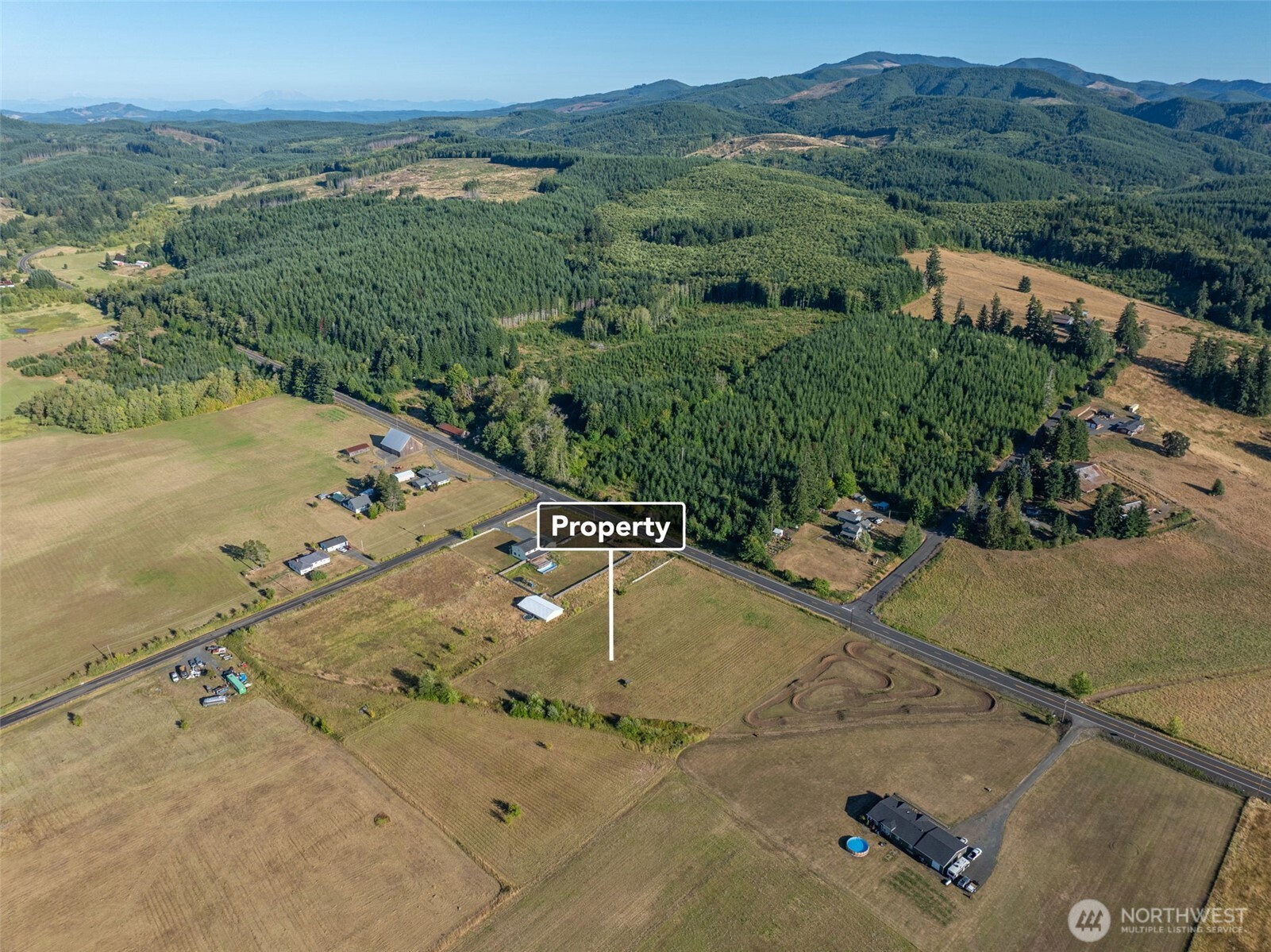 main property photo 6