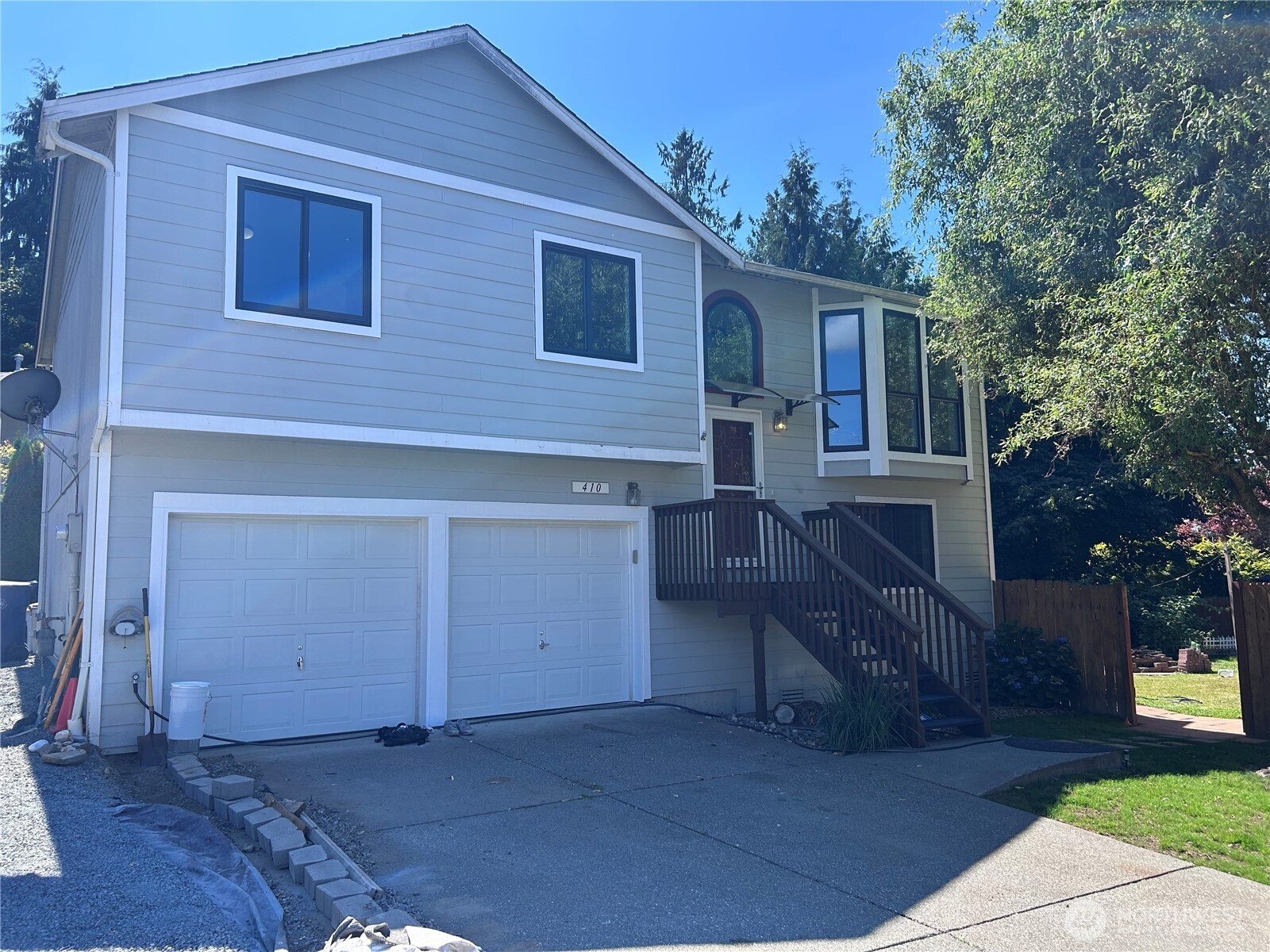main property photo 0