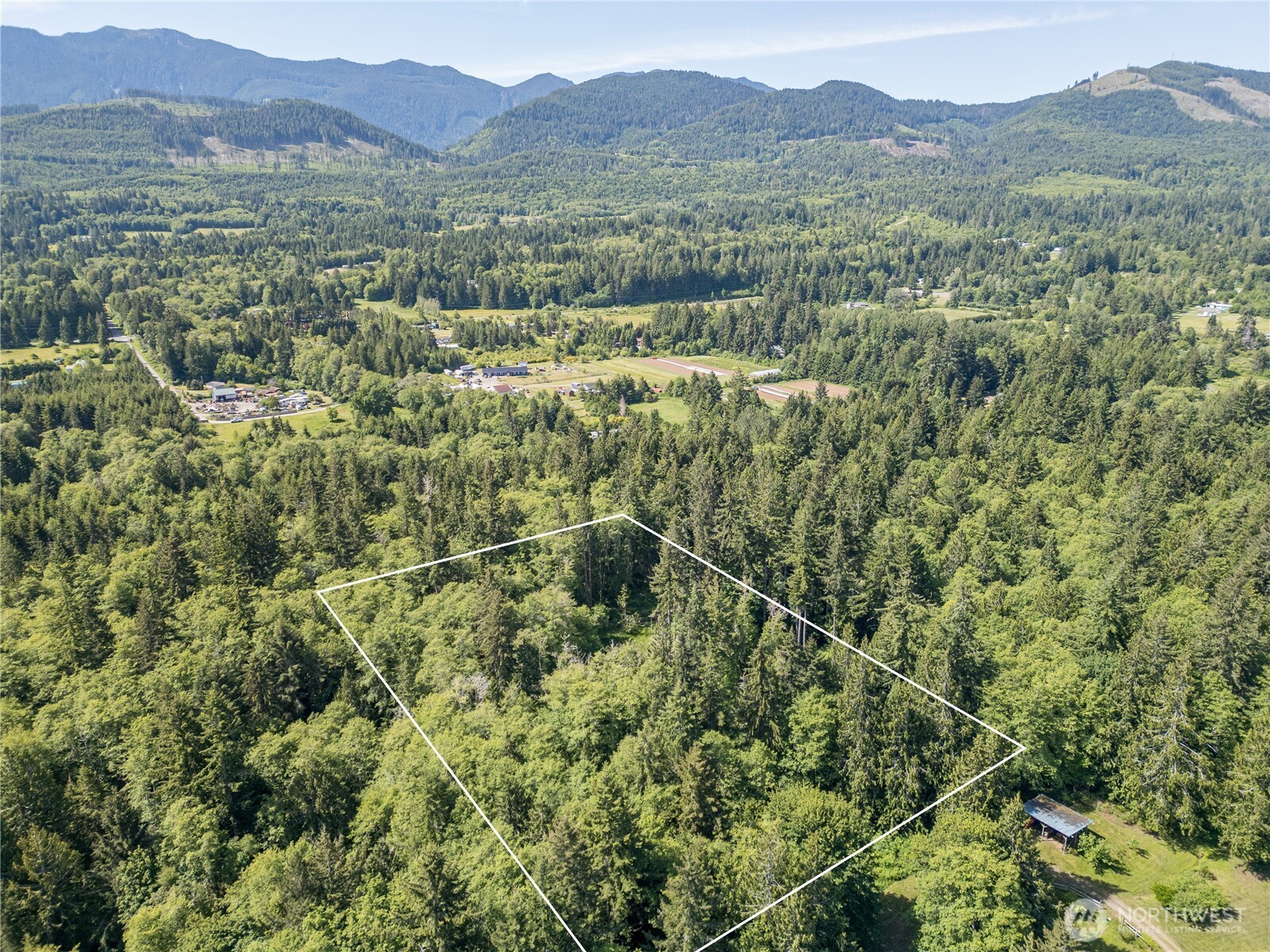 main property photo 3