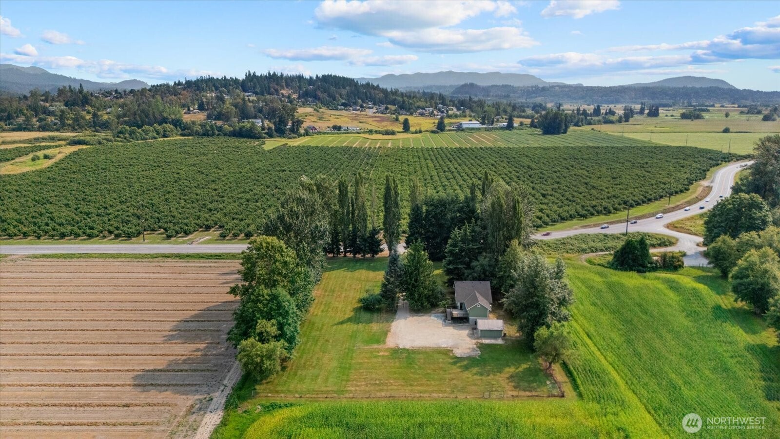 main property photo 24