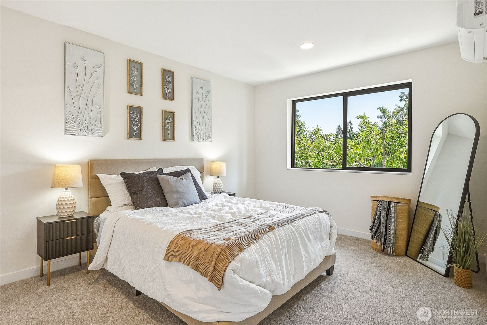 property viewer photo 22