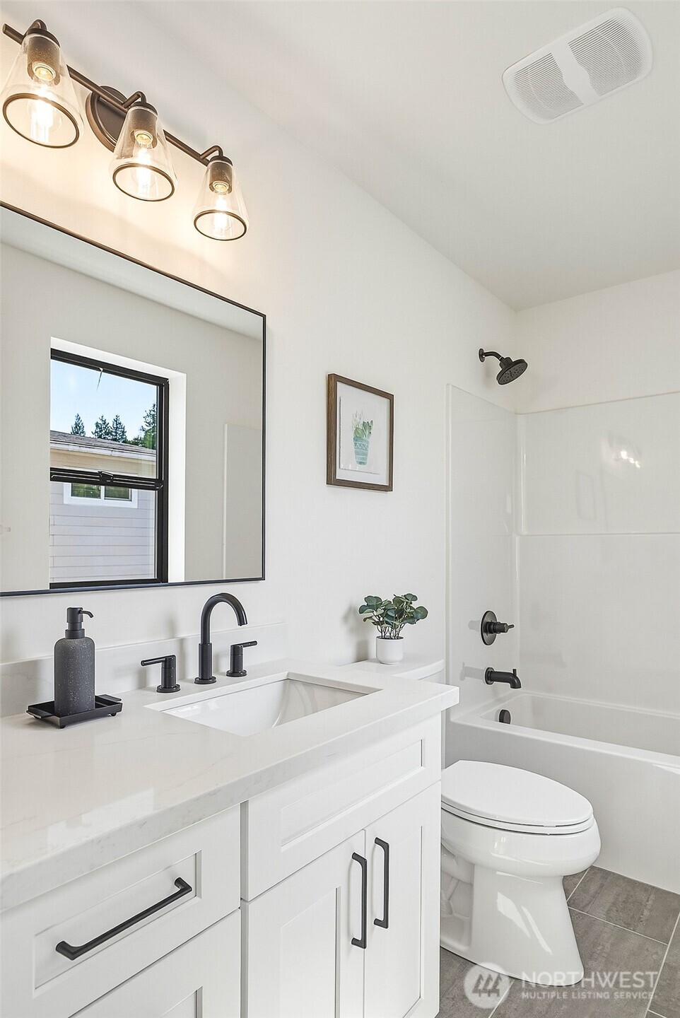 property viewer photo 23