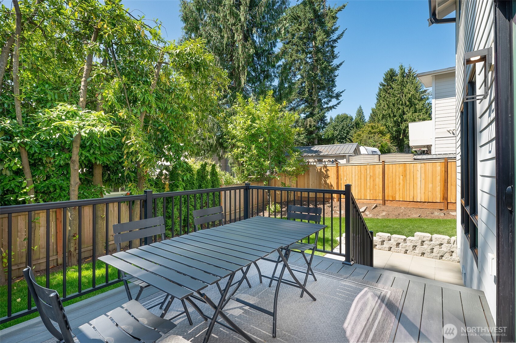property viewer photo 30