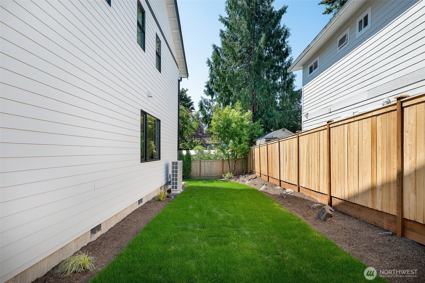 property viewer photo 31