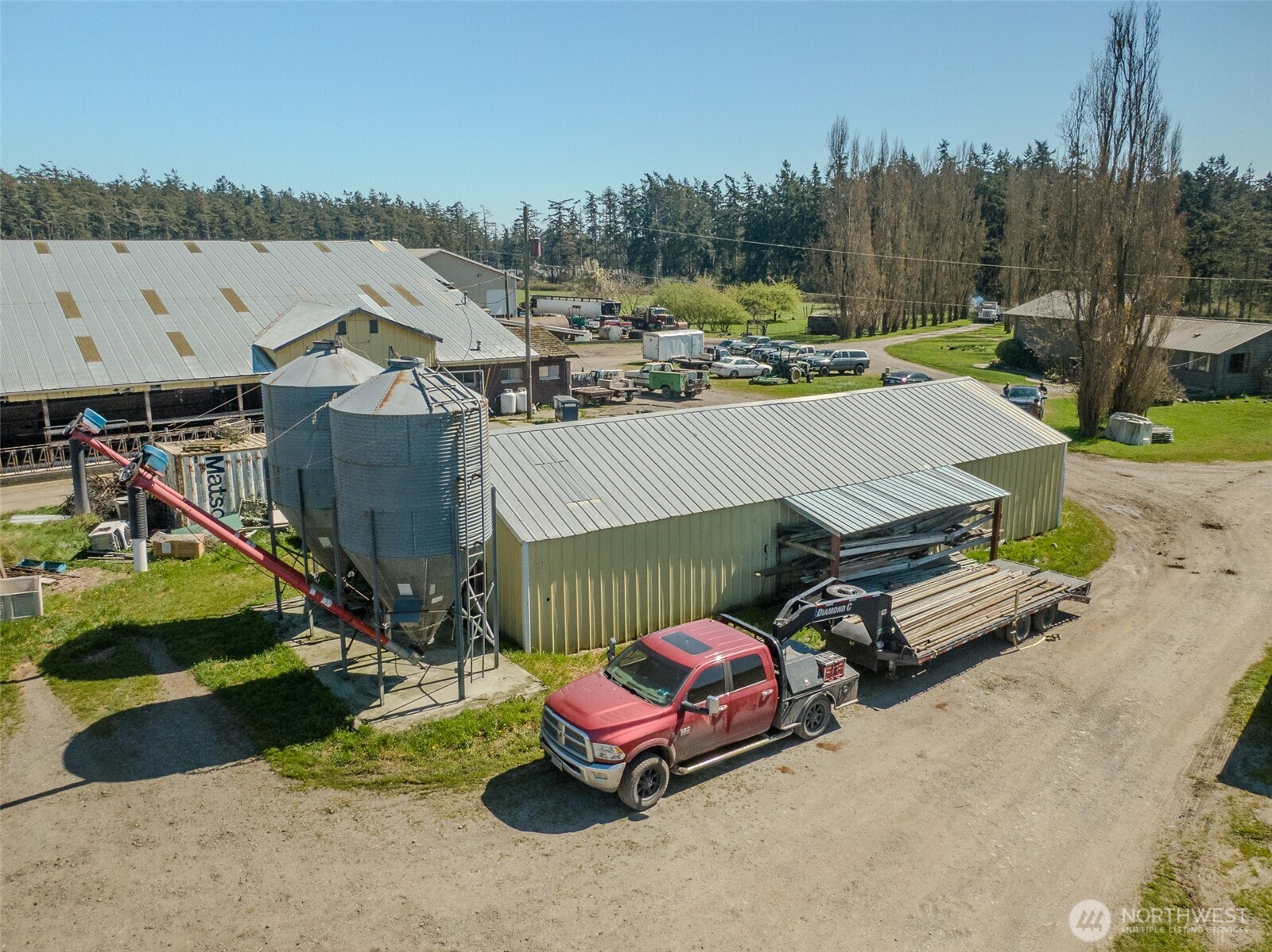 main property photo 18