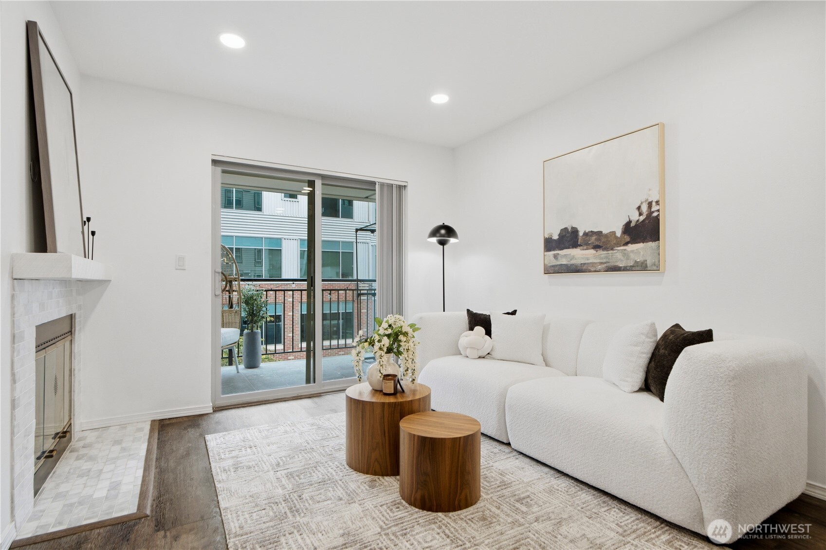 property viewer photo 1
