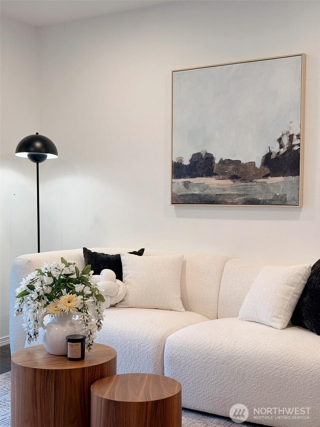 property viewer photo 2